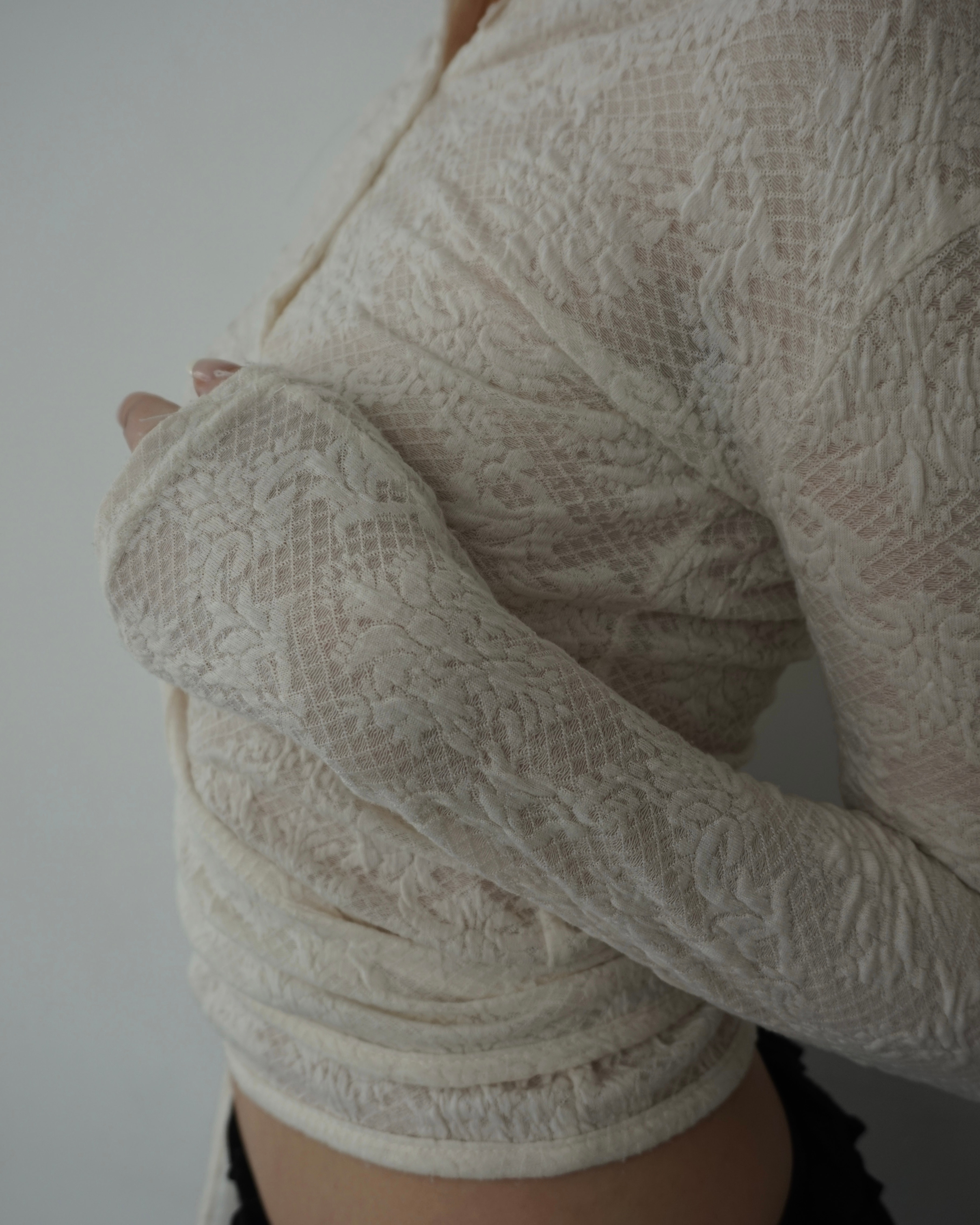 Flower lace button T