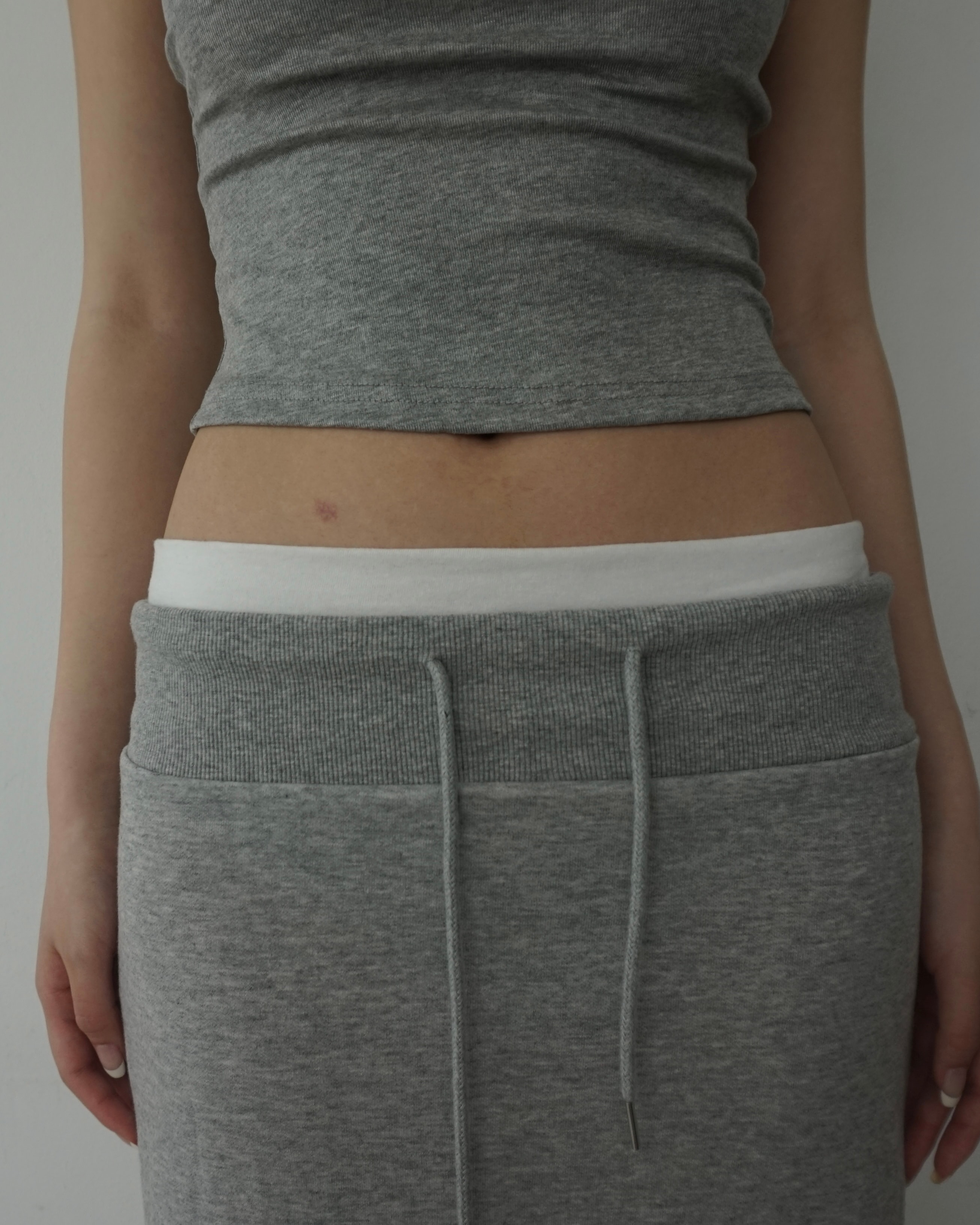 Double layered banding skirt