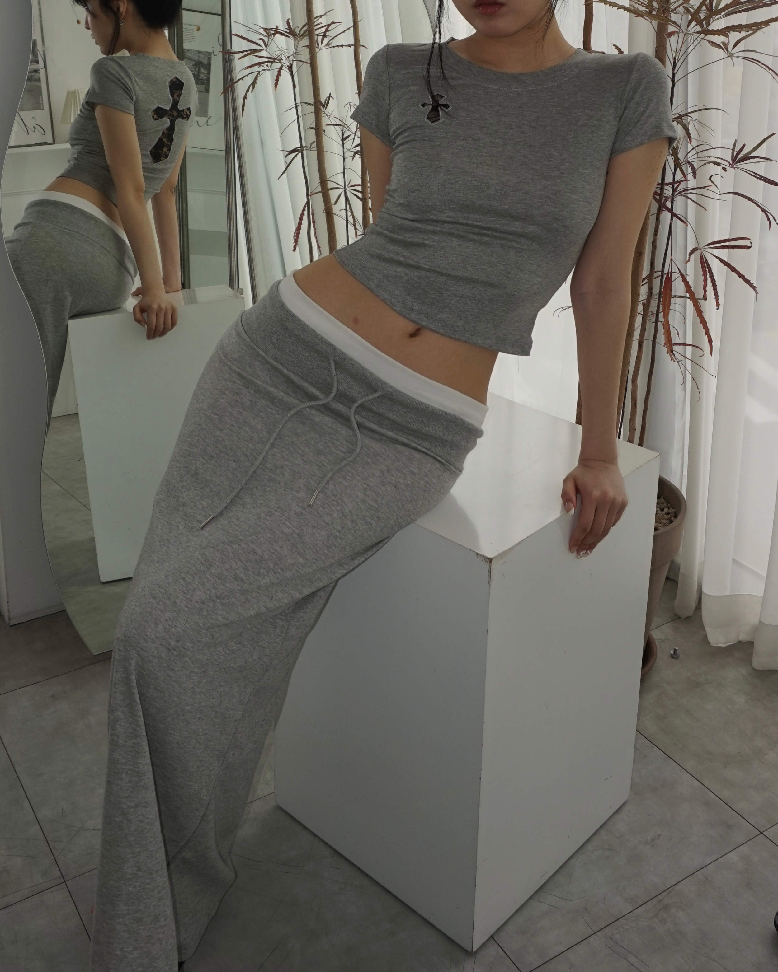 Double layered banding skirt