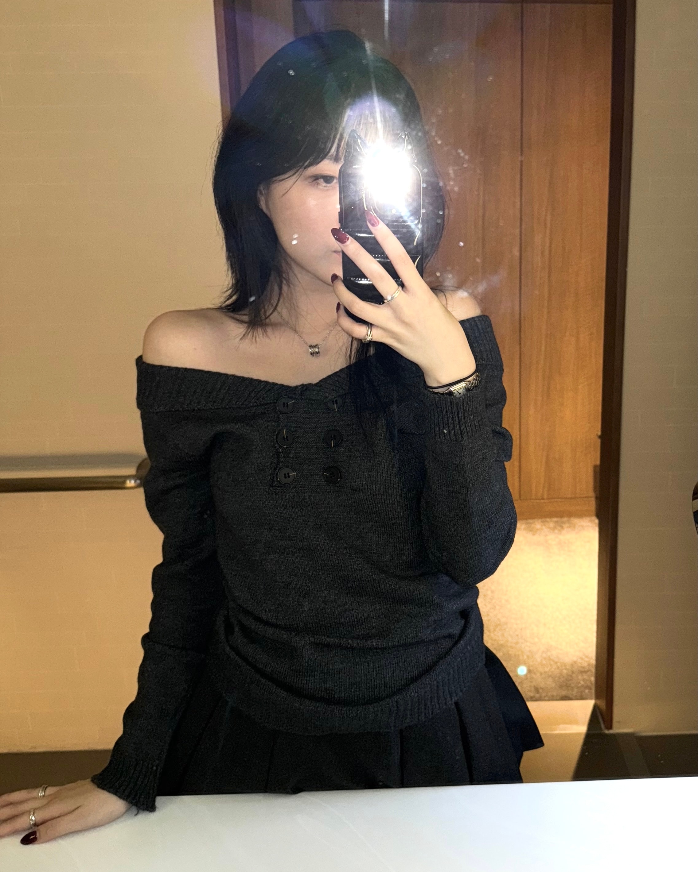 Button off-shoulder knit