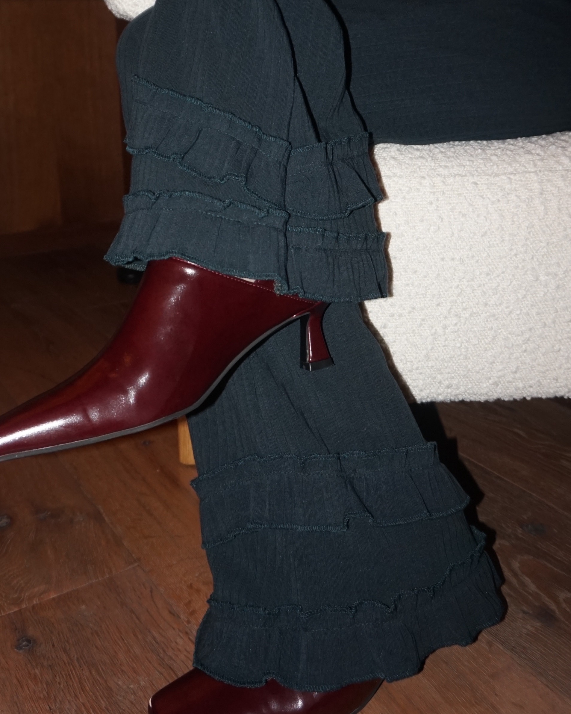 Ribbed Frill pants