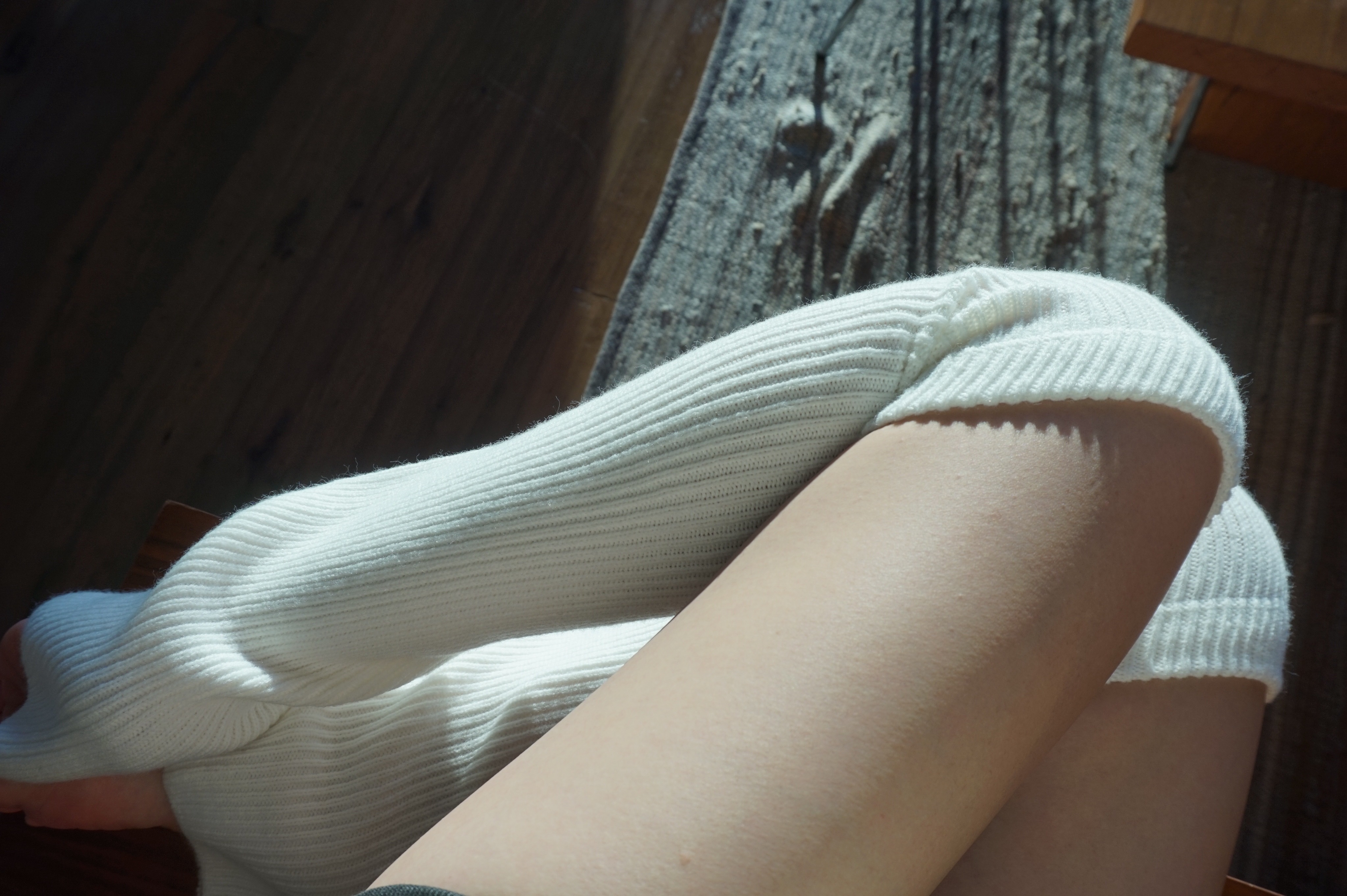 Over knee leg warmers