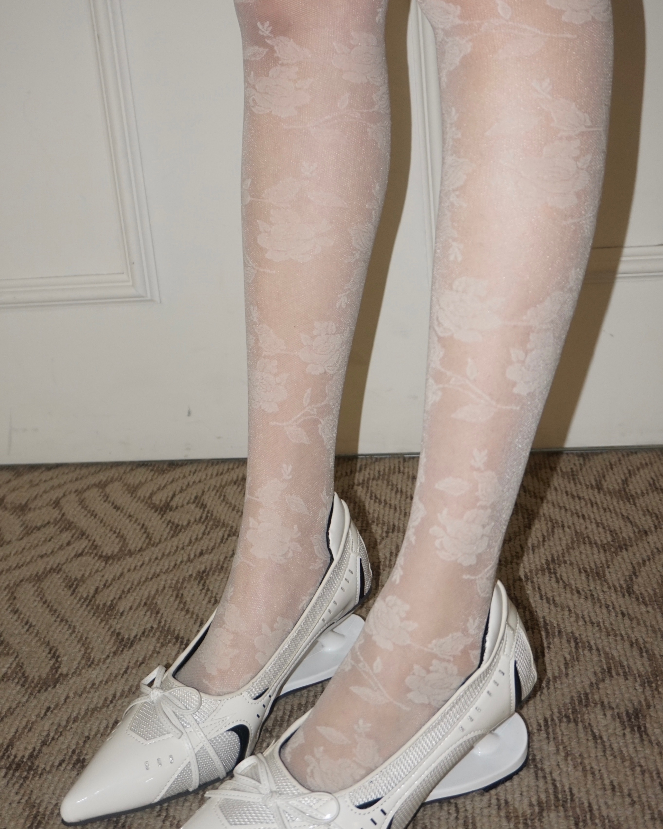 Rose floral sheer stockings