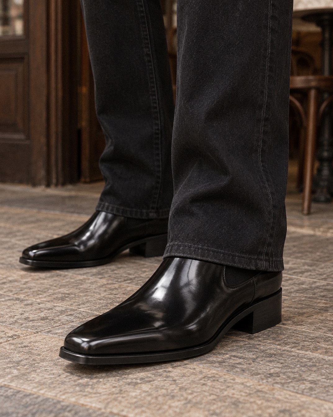 Estro Chelsea Boots #080 [Glossy black]