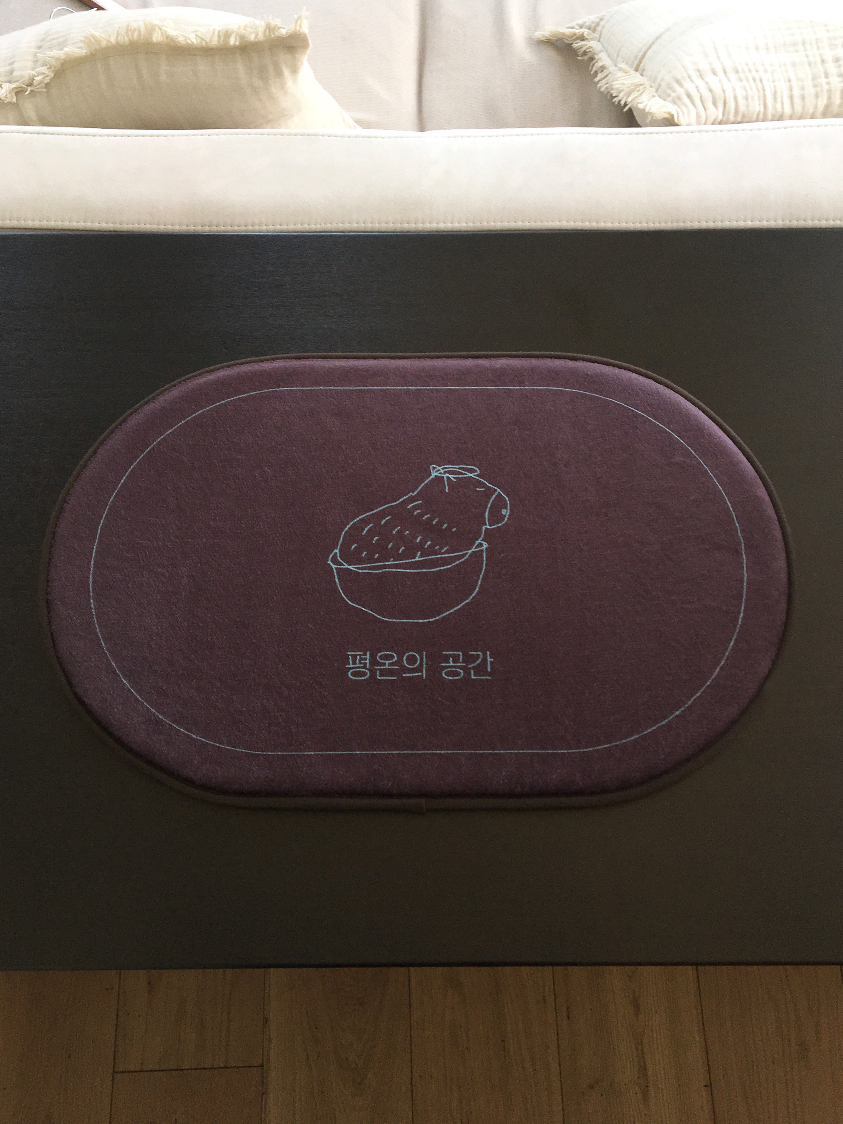 평온의 공간 러그