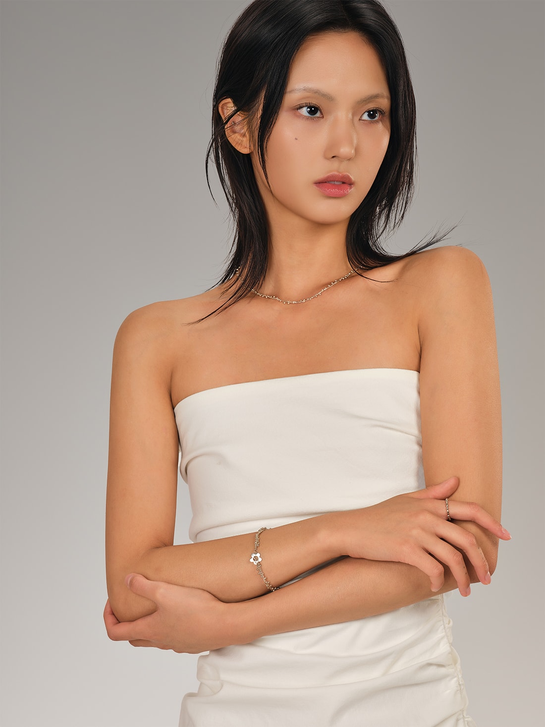 Floret dot necklace