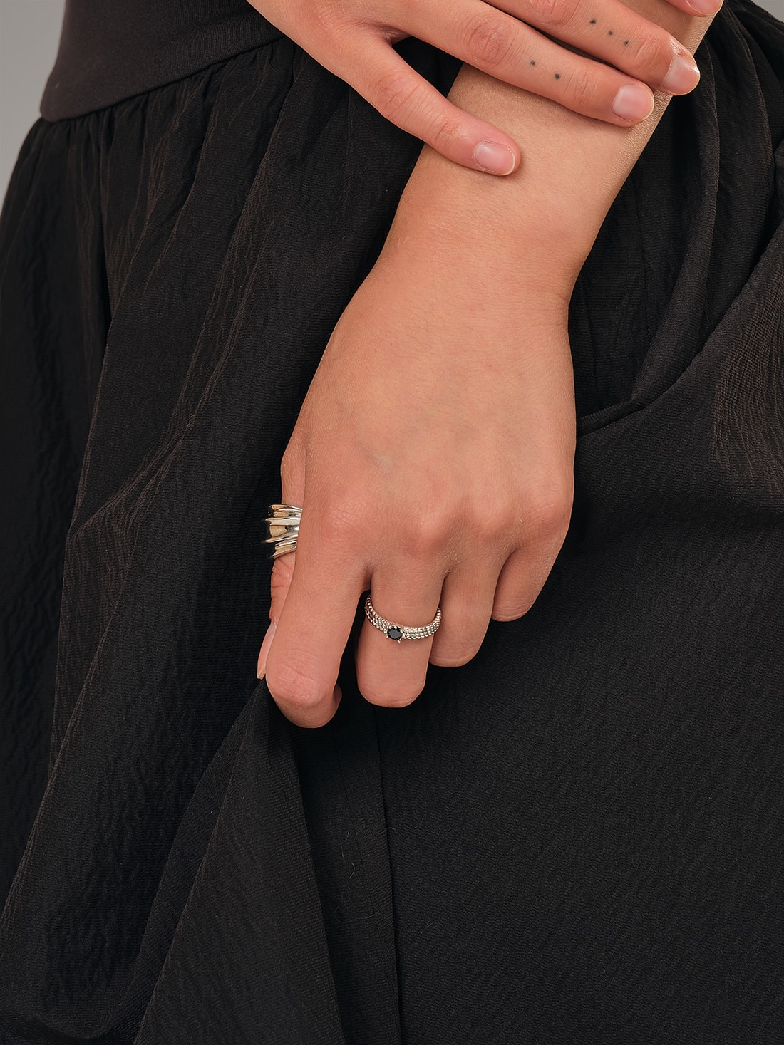 Abyss ring