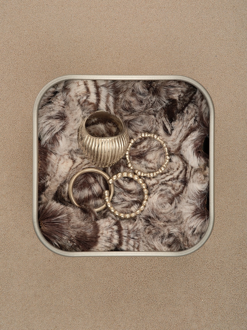Signature tin case