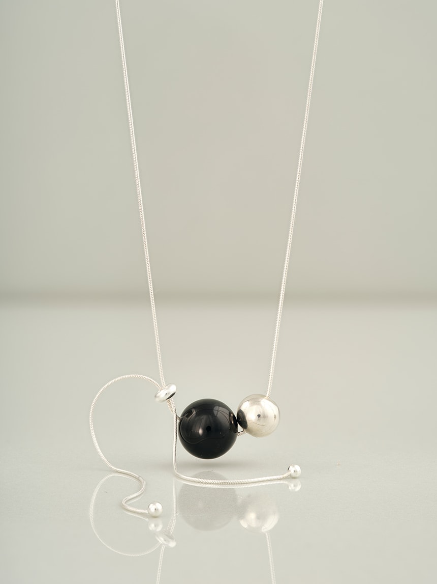Silk bola necklace - Onyx