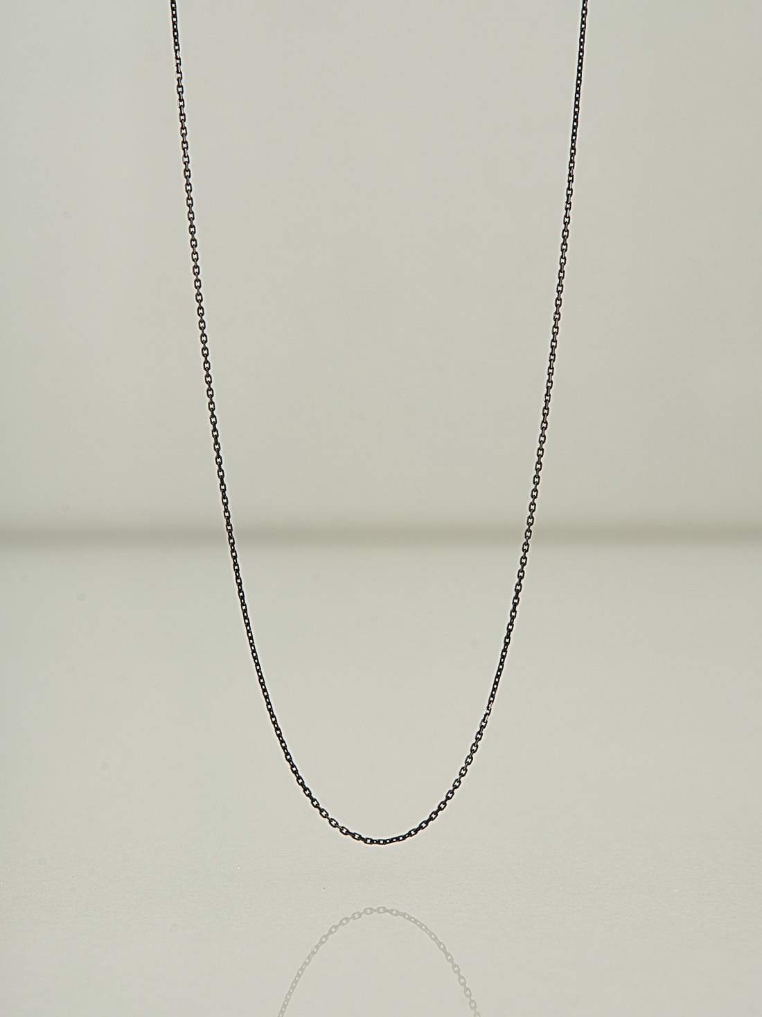 Black basic necklace