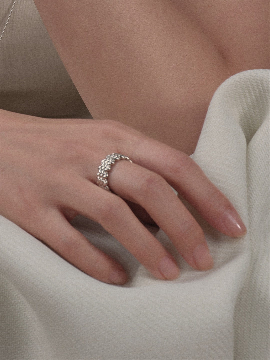 Tie button ring