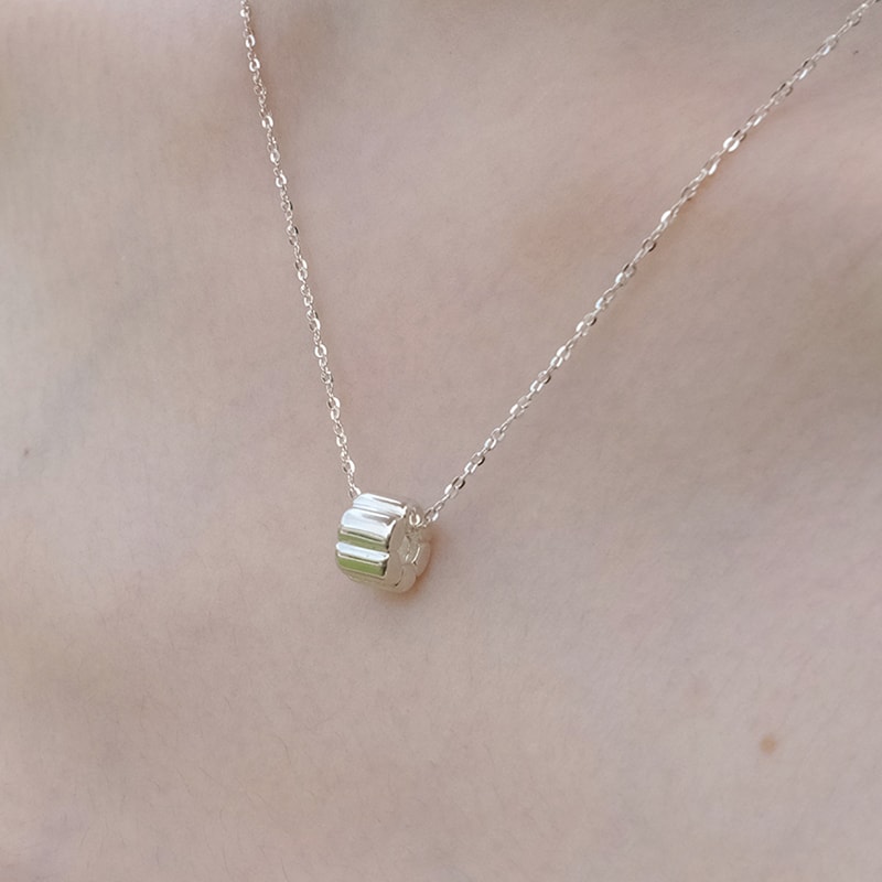 marshmallow pendant