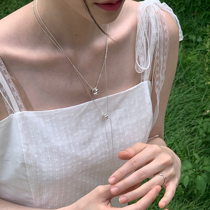 Circle heart ribbon necklace