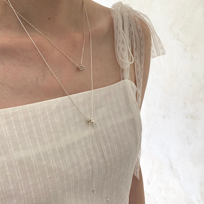 Circle heart ribbon necklace