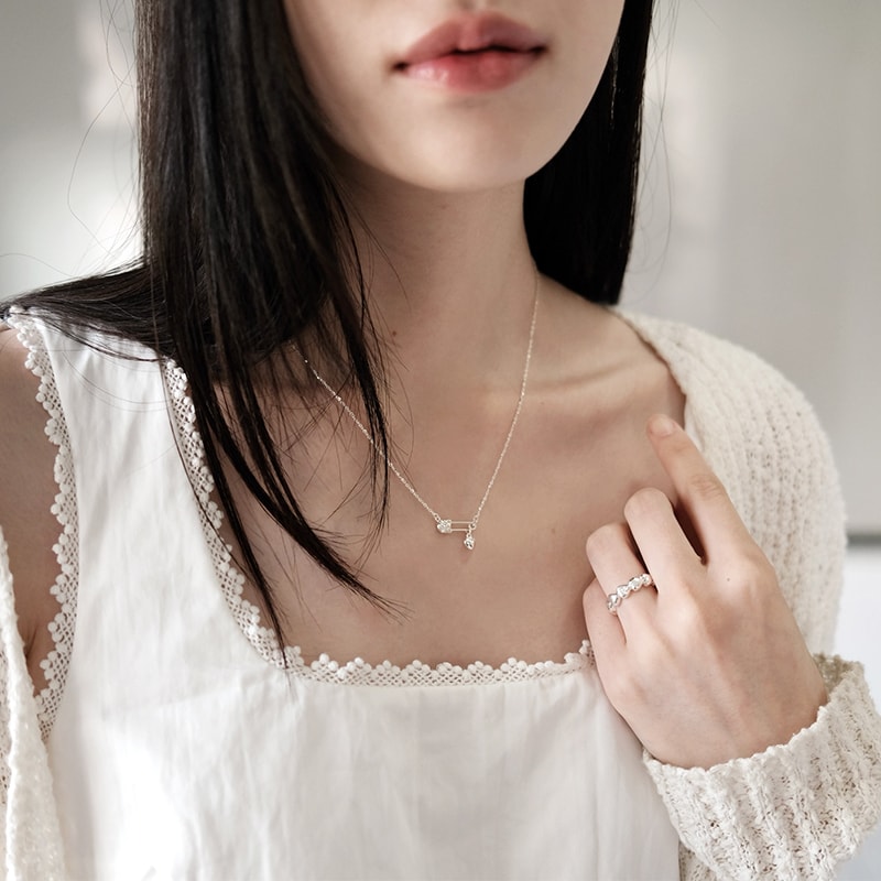Clover heart pin pendant