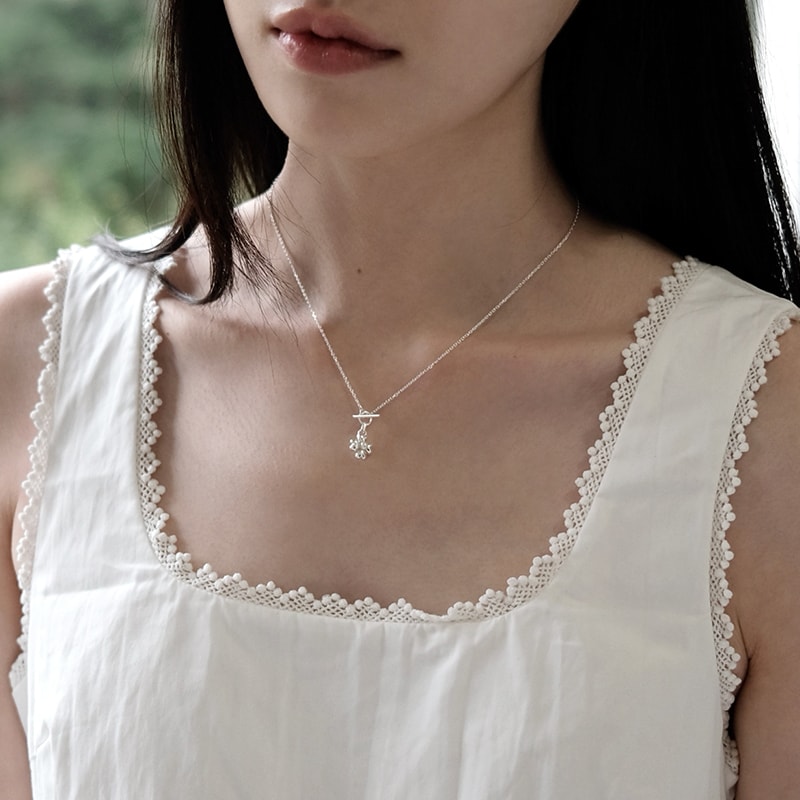 Heart clover pendant