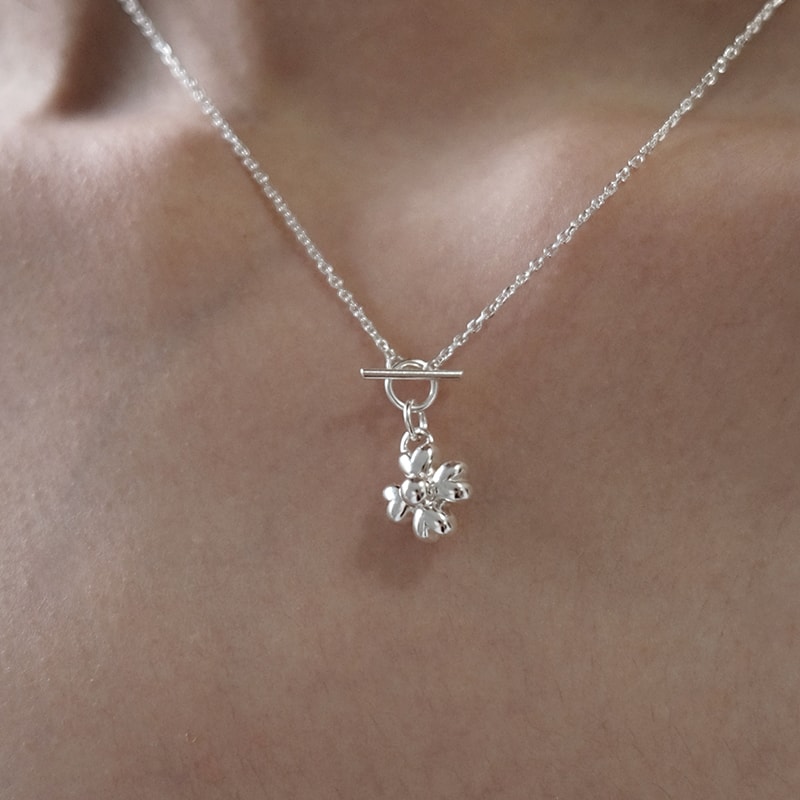 Heart clover pendant