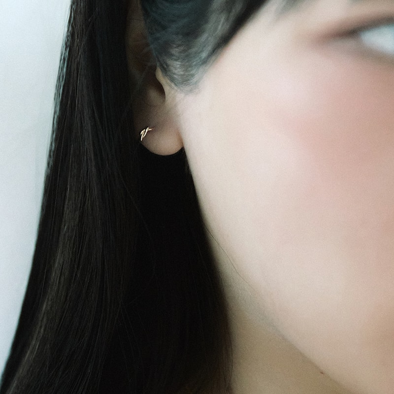 14K Loose Loop One Touch Earring