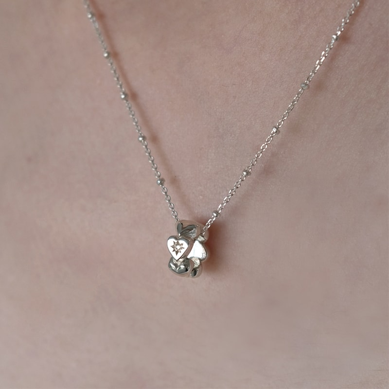 Sparkle circle heart pendant