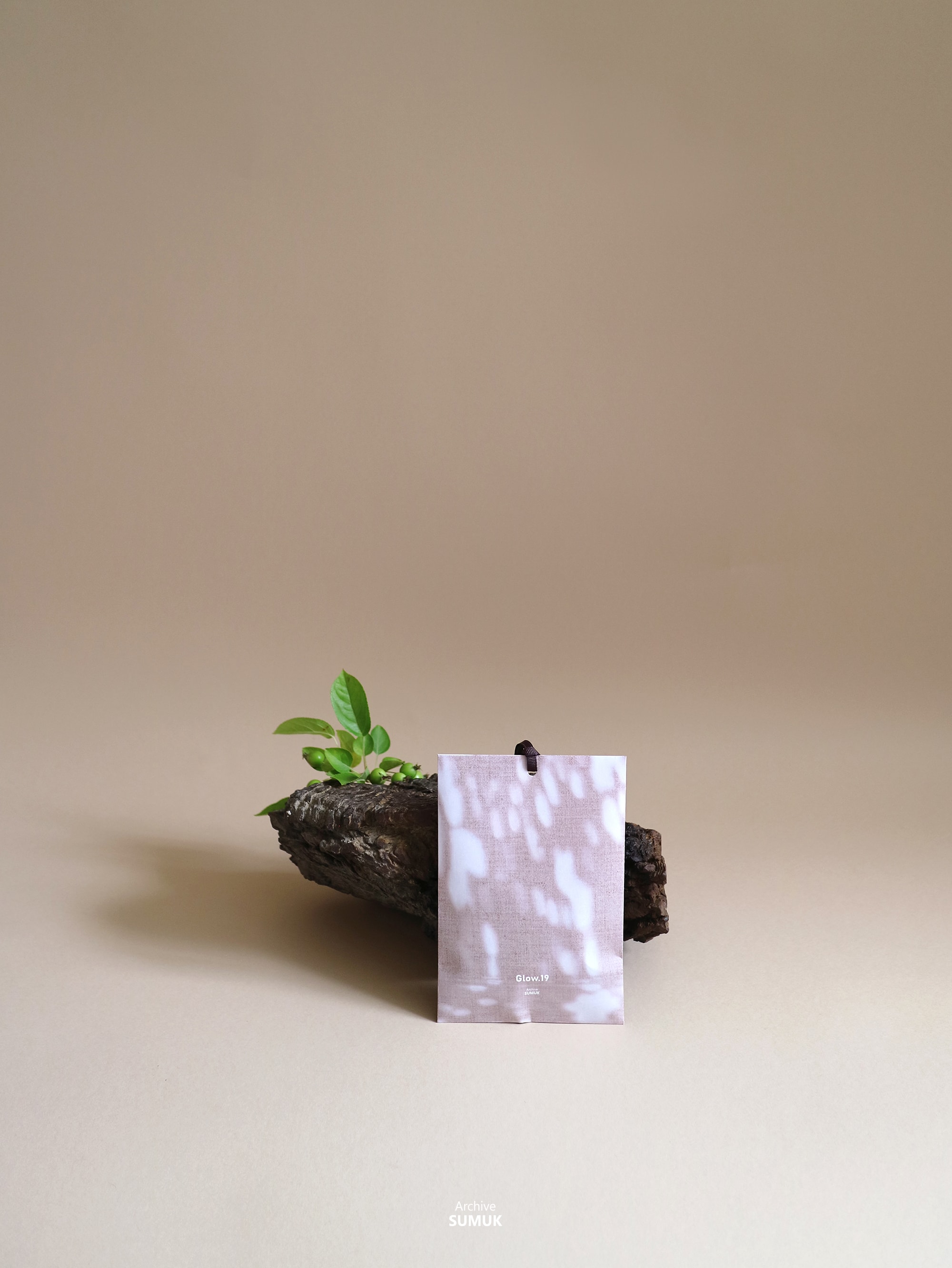 SUMUK_02 / Glow.19  샤쉐 (Paper Sachet) - 2차 입고 준비 중