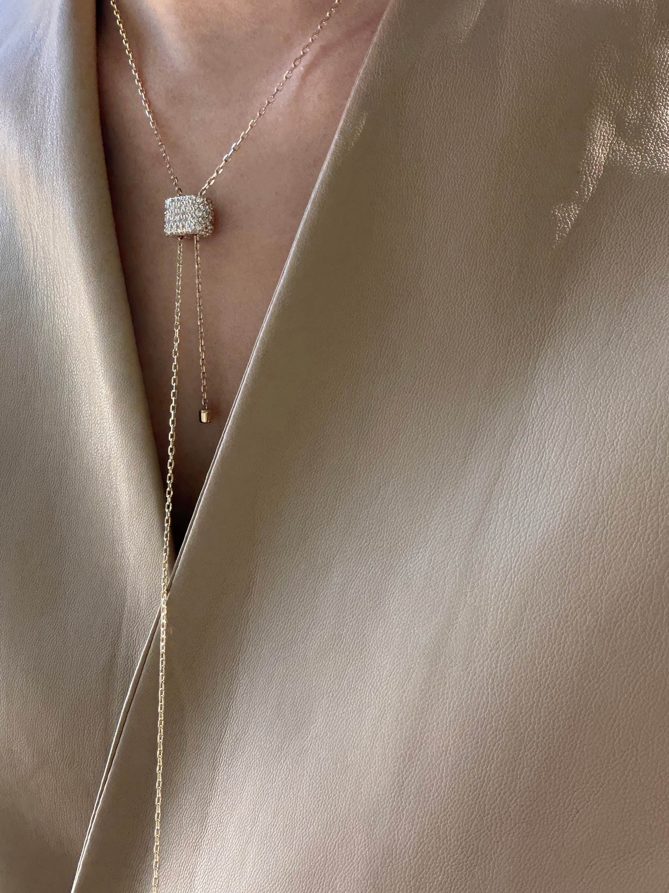 PAIR AILE LONG NECKLACE 92CM