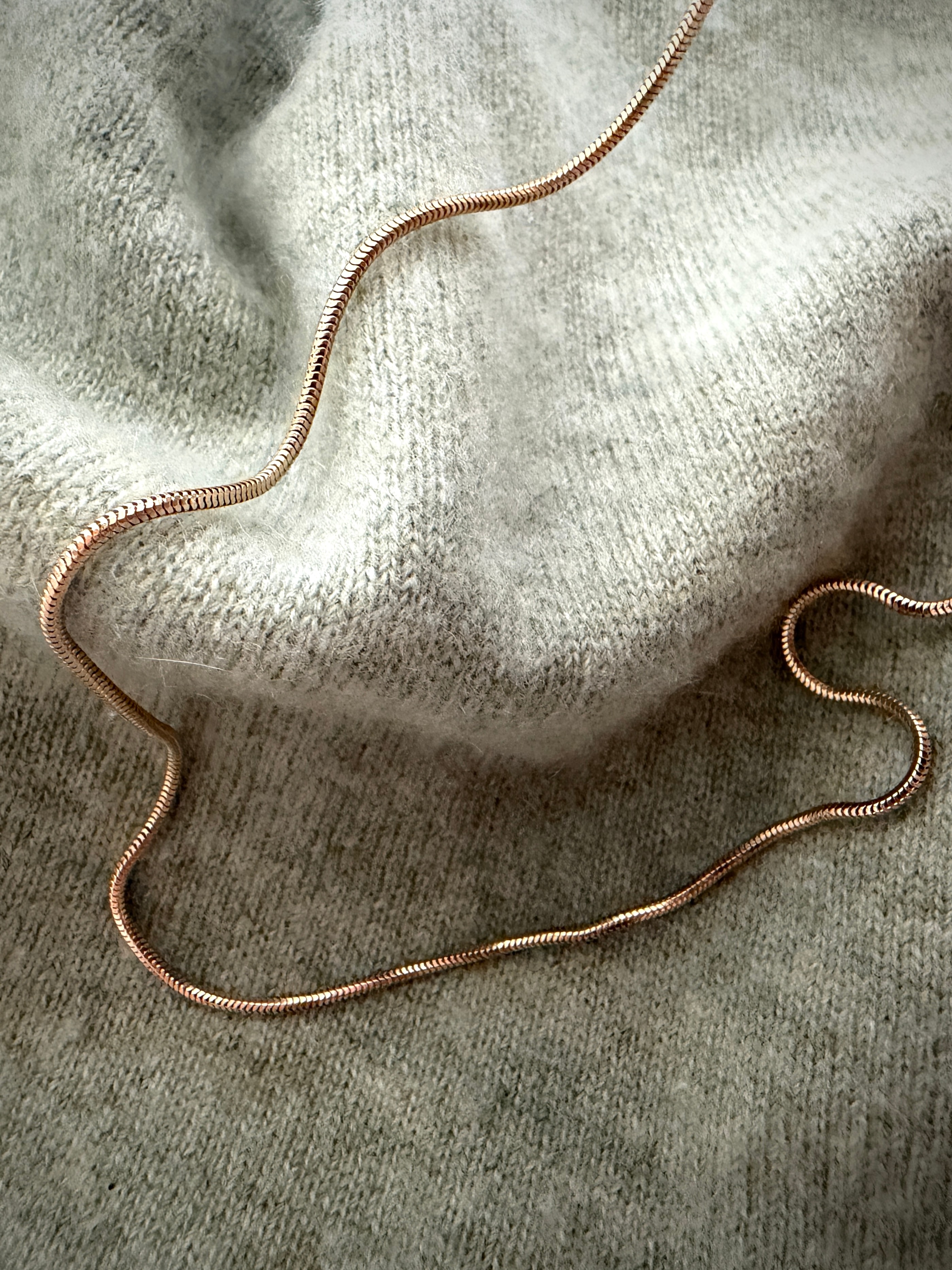 ITALIAN SILK SNAKE CHAIN