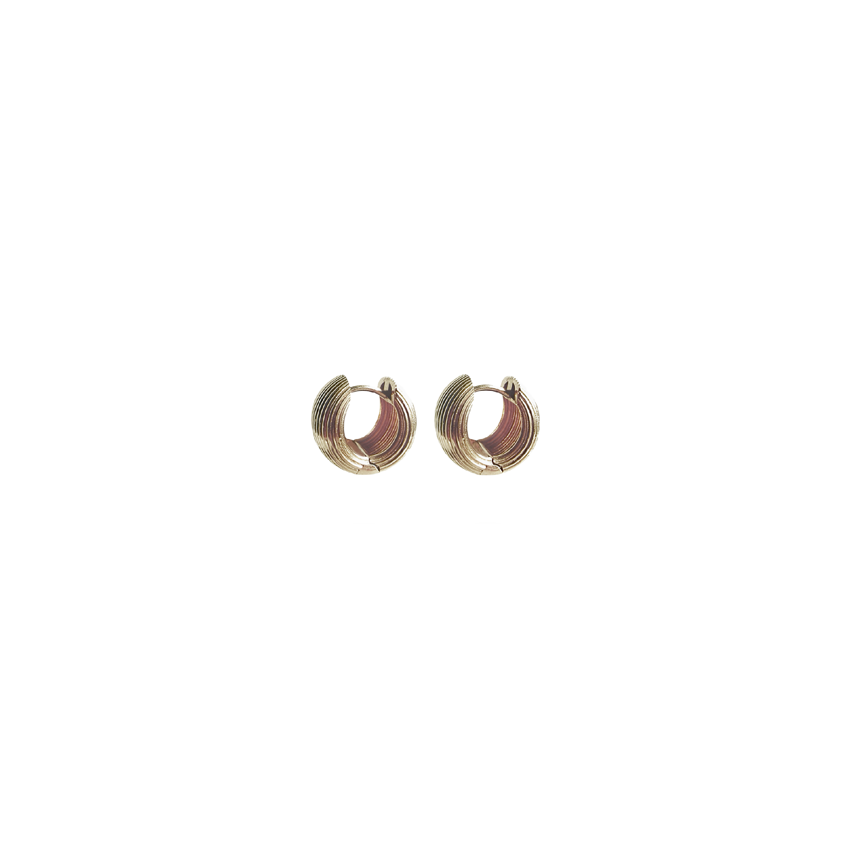 REEDED LINE COIL EARRING