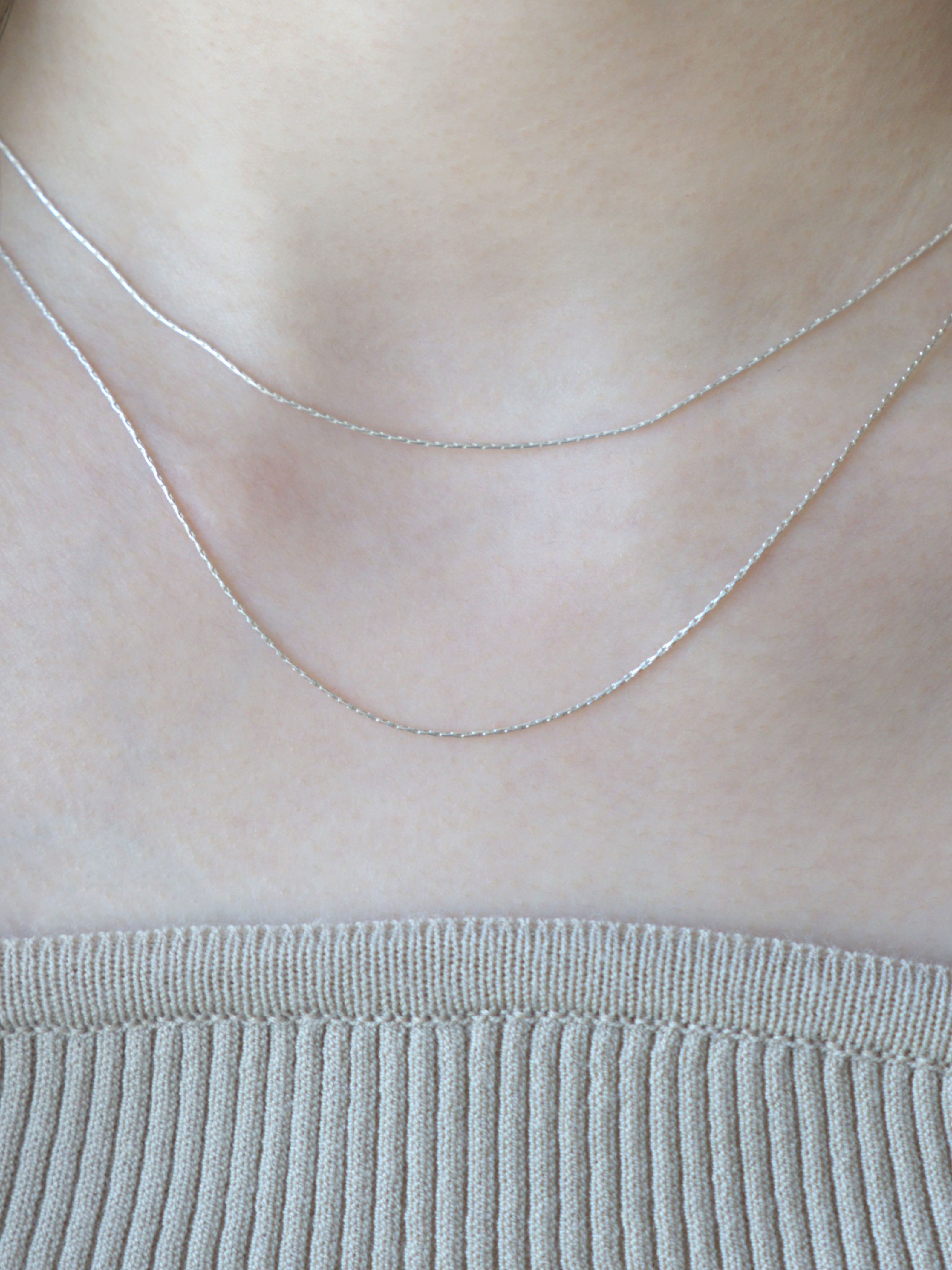 *NEW* Thin Line Necklace