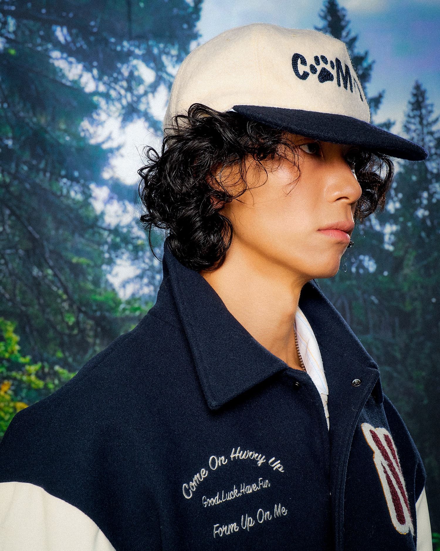 Wool Cap in Navy / White