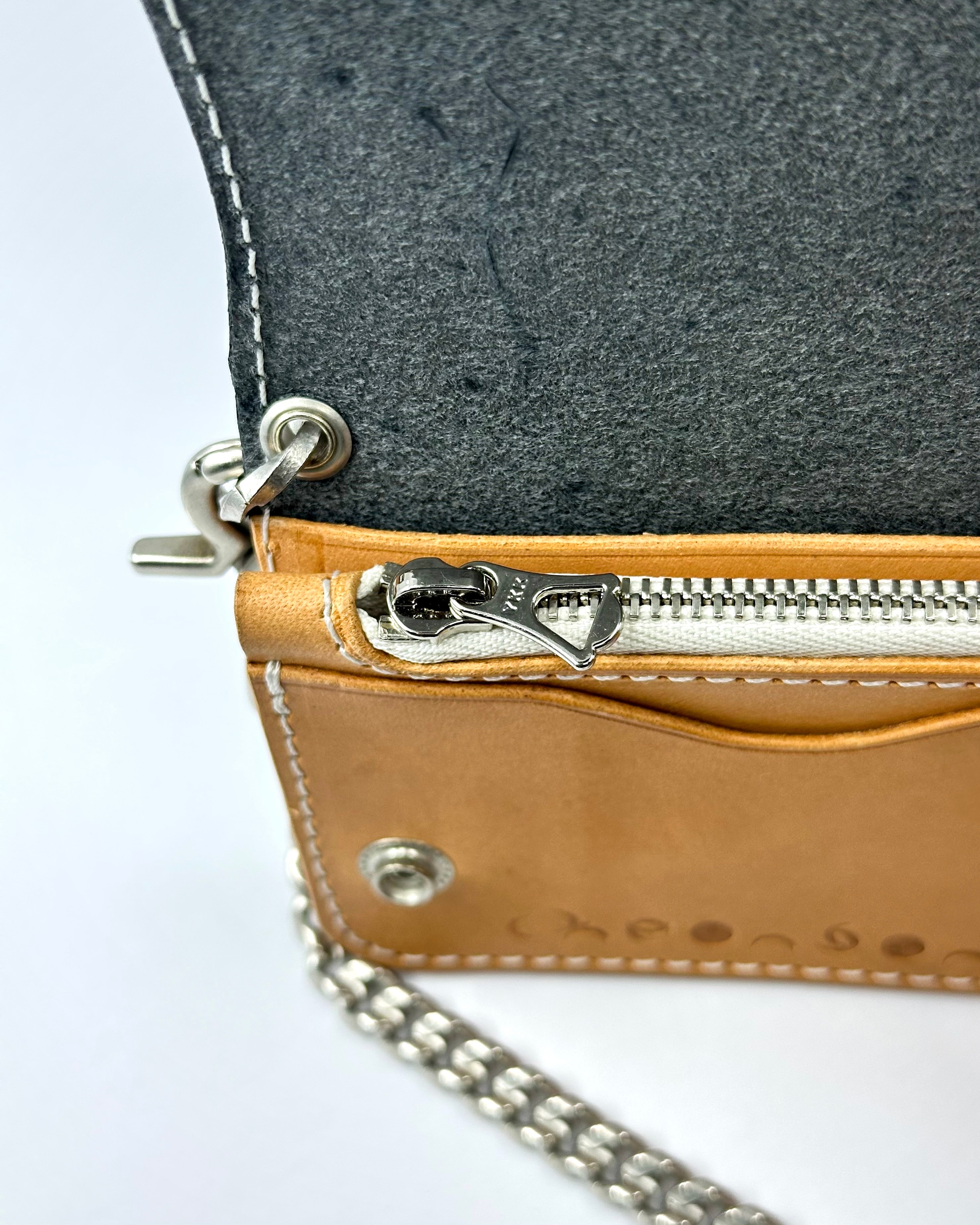 ARROW MINI TRUCKER WALLET