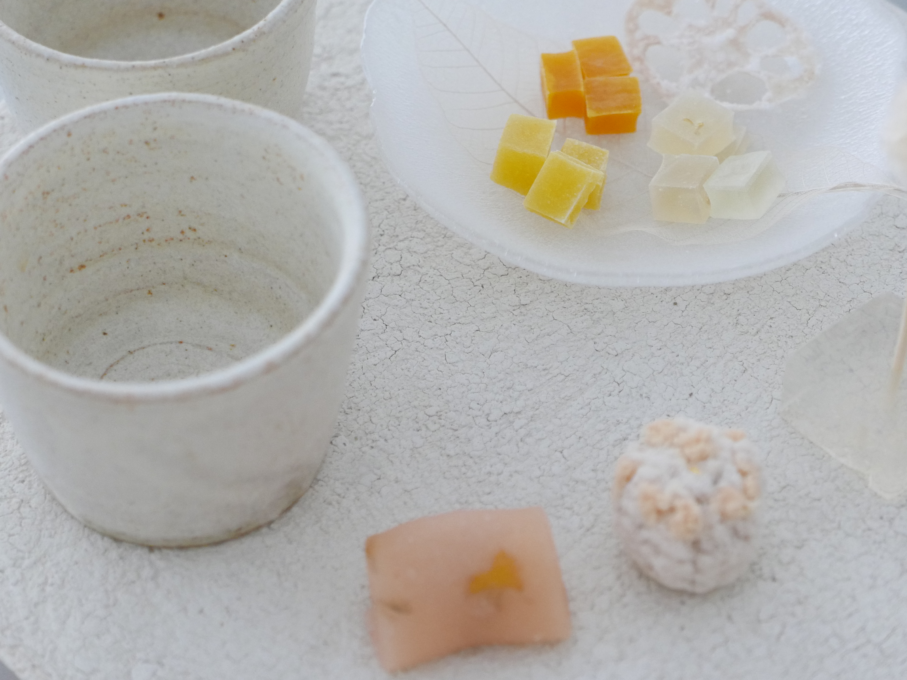 찰나의 계절 (가을 결정화사탕, コハクトウ, Kohakutō)