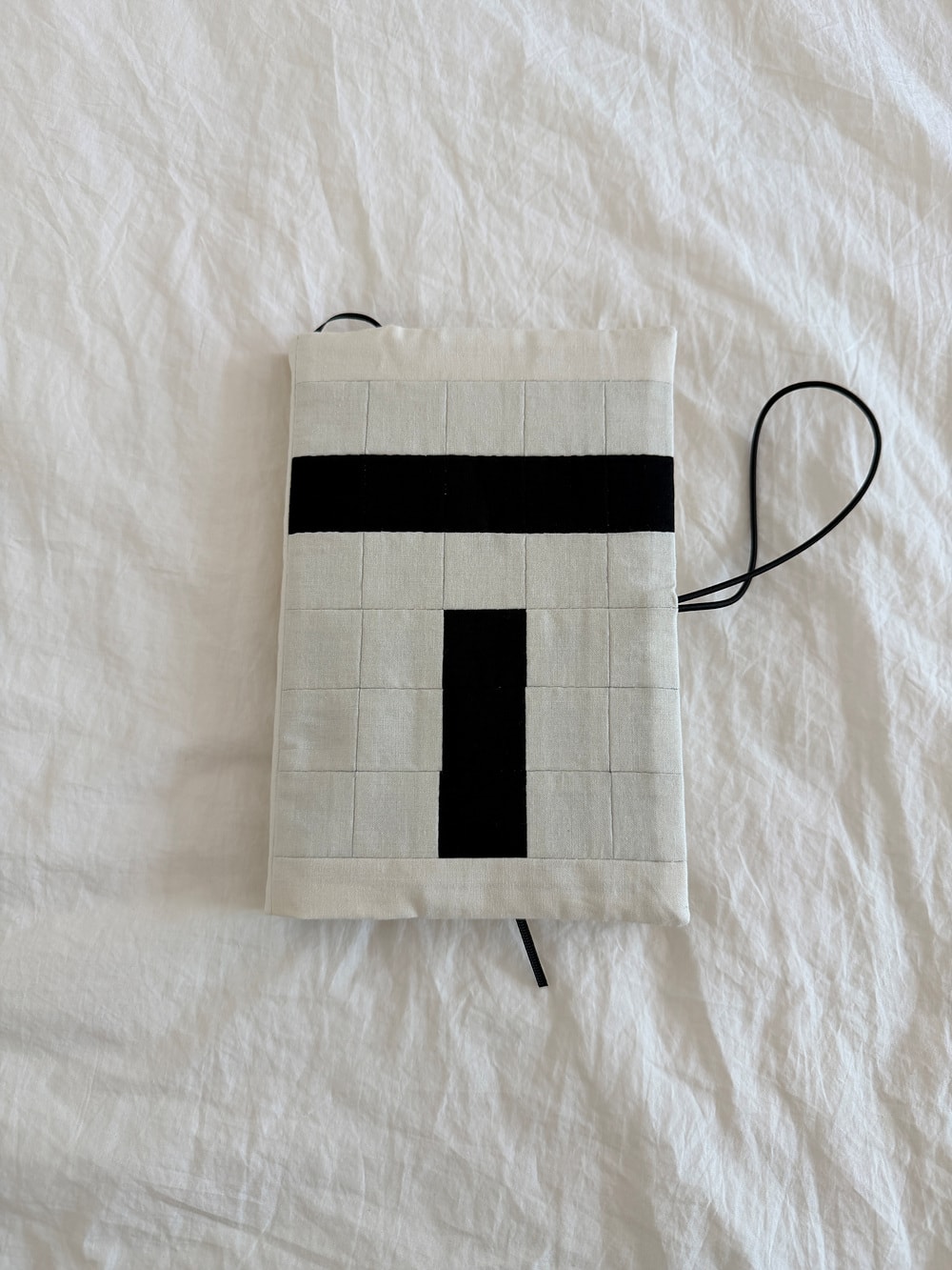 [공식몰 한정] Piece by piece Book cover 04