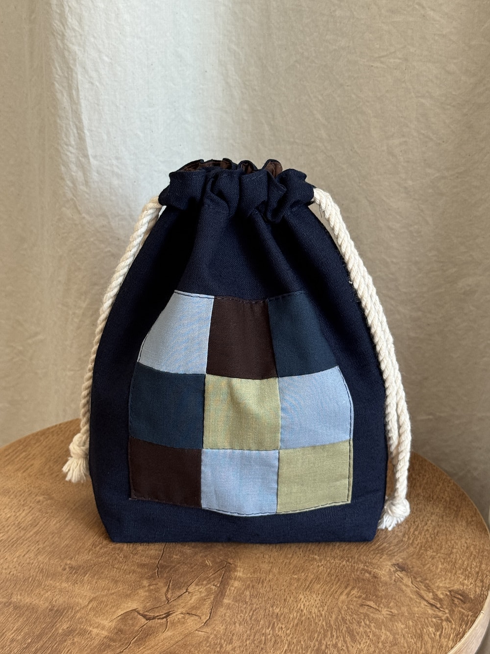 [공식몰 한정] Piece by piece String pouch Navy