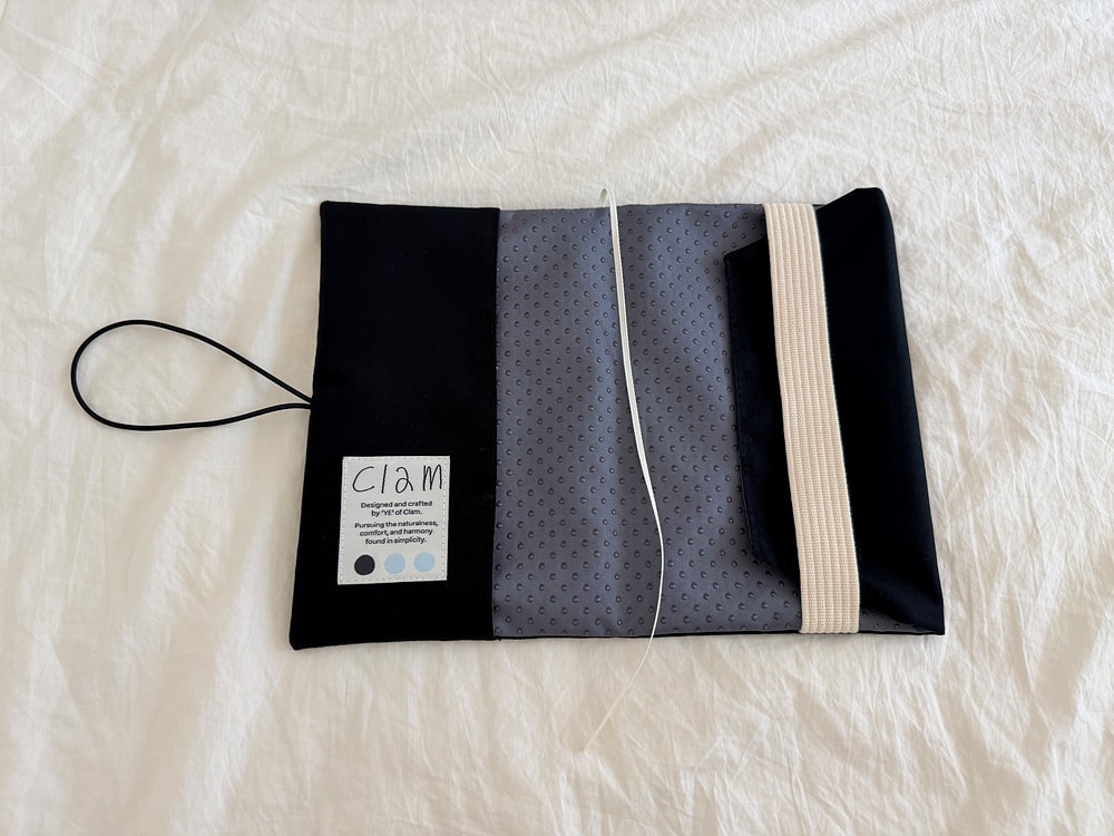 [공식몰 한정] Piece by piece Book cover 01