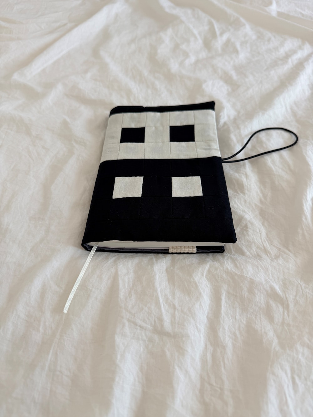 [공식몰 한정] Piece by piece Book cover 02