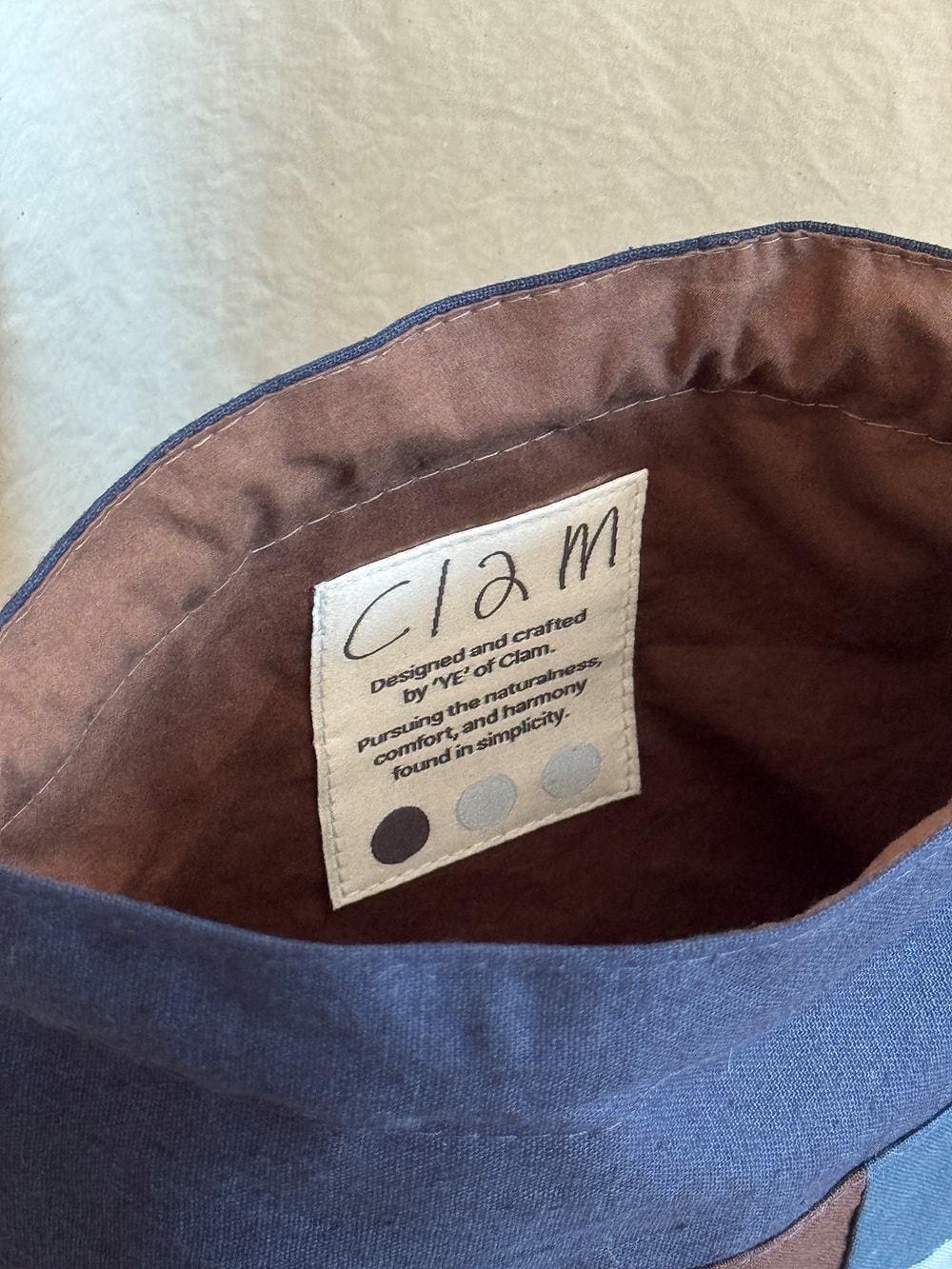 [공식몰 한정] Piece by piece String pouch Navy