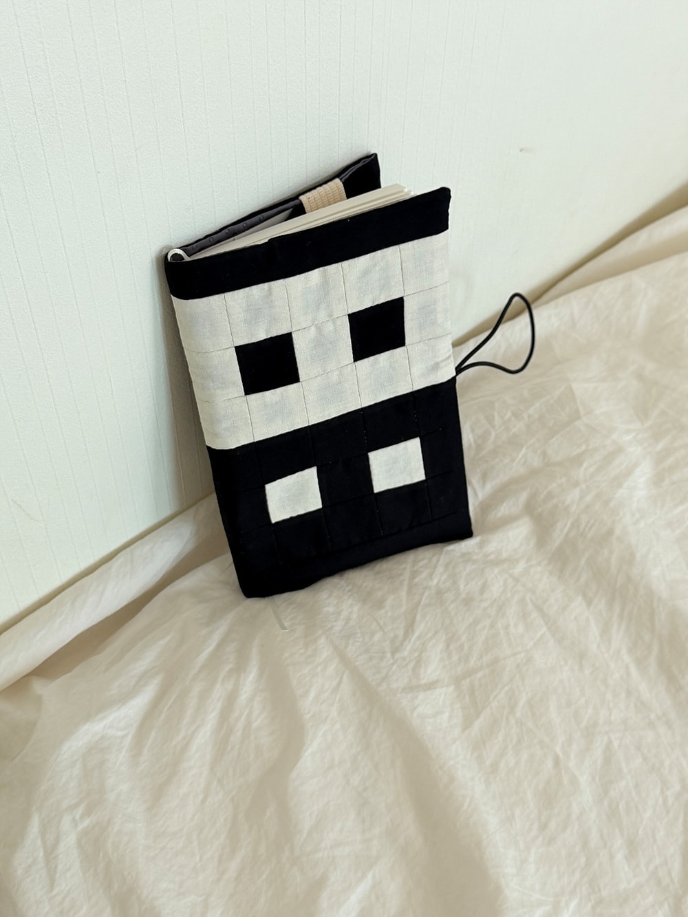 [공식몰 한정] Piece by piece Book cover 02