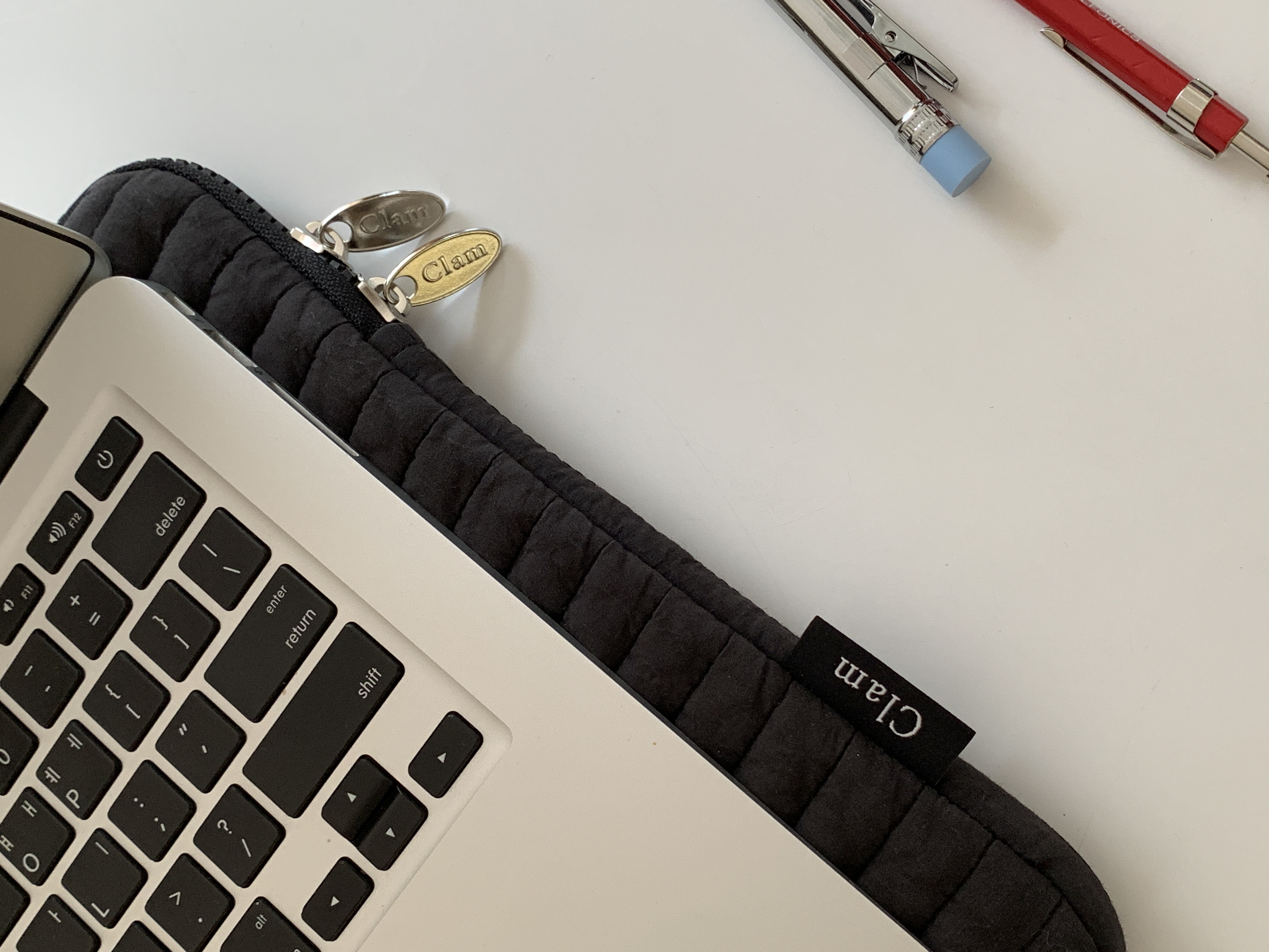 태블릿&노트북 파우치 _ 소프트 블랙 (3사이즈)