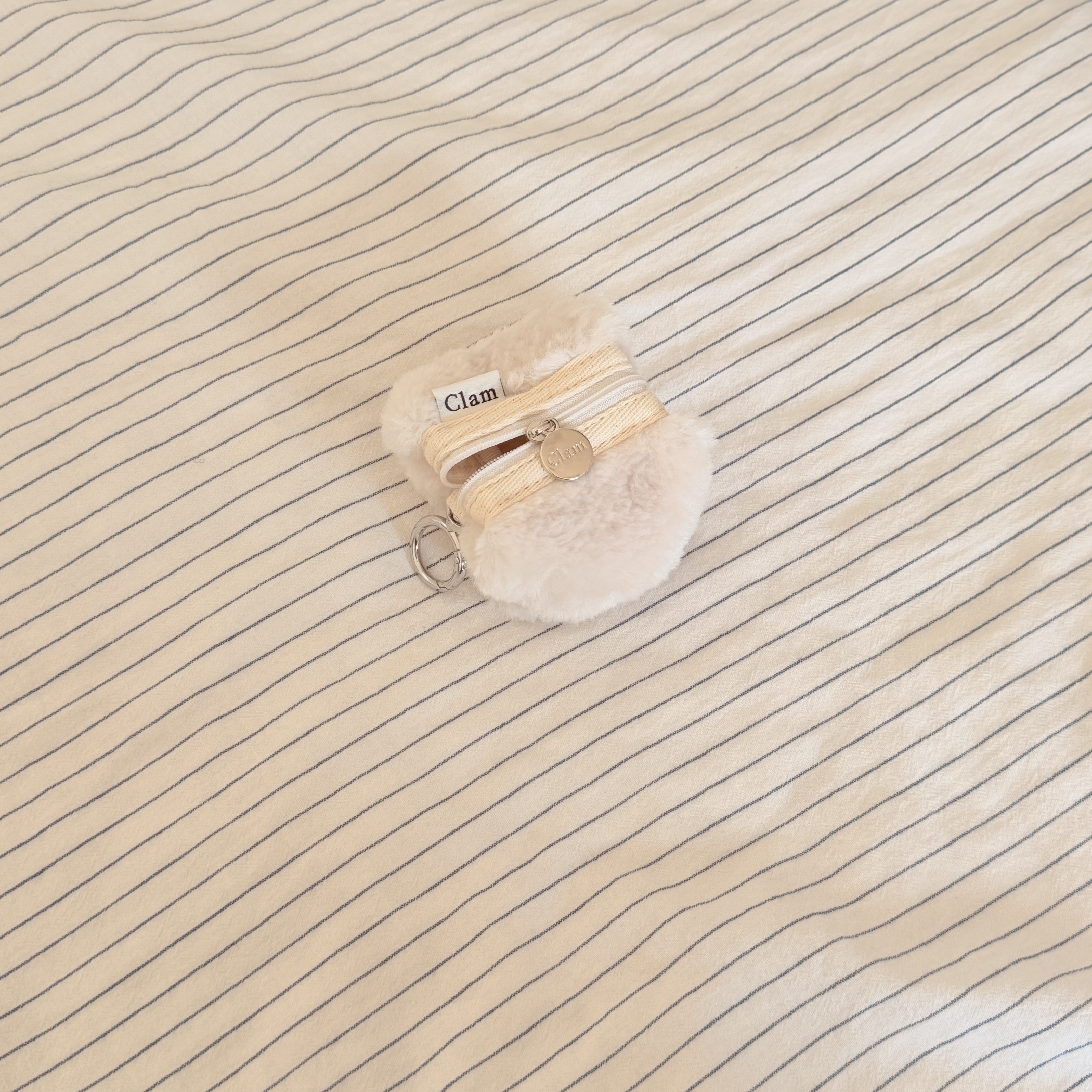 미니 키링 파우치 _ 퍼 연베이지