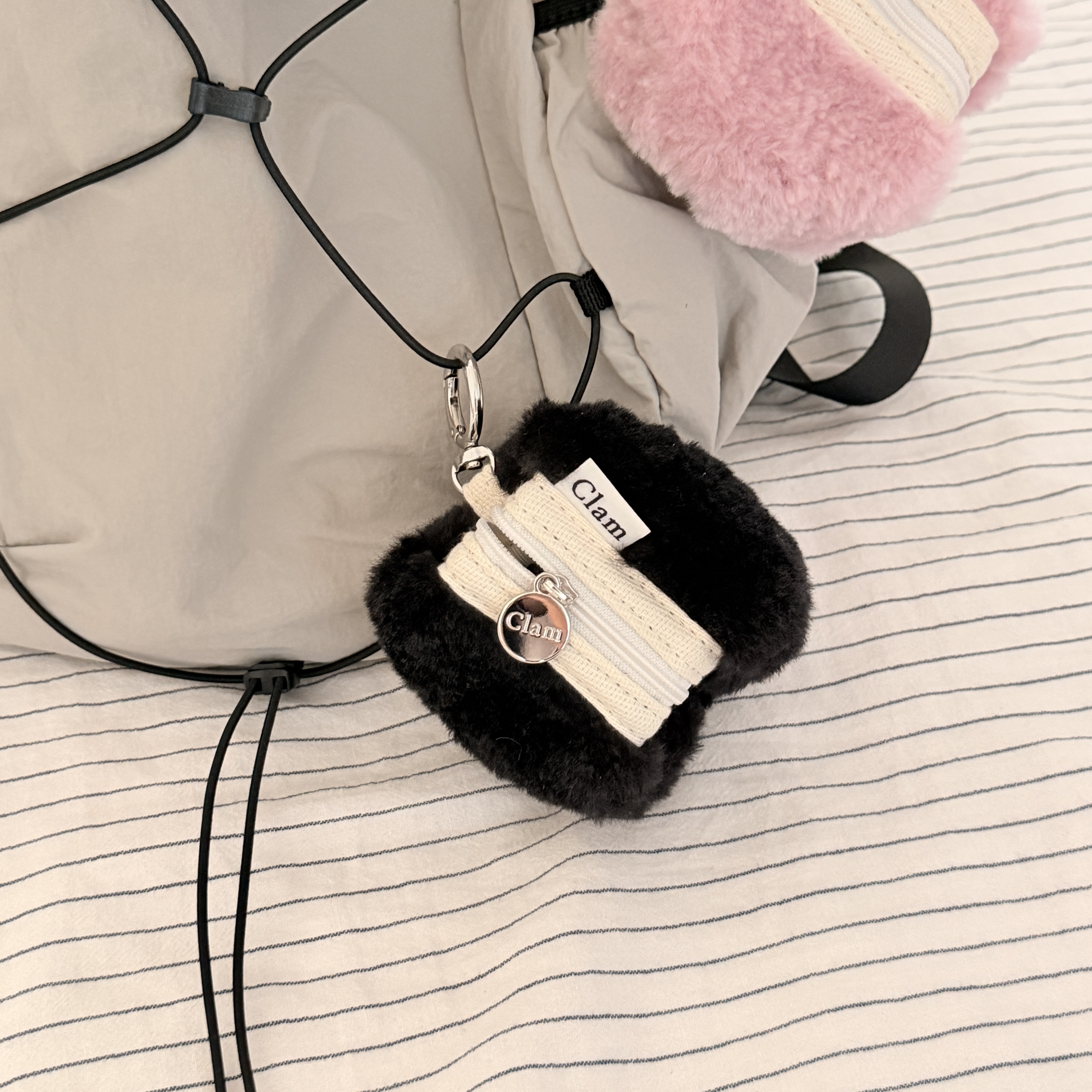 미니 키링 파우치 _ 퍼 블랙