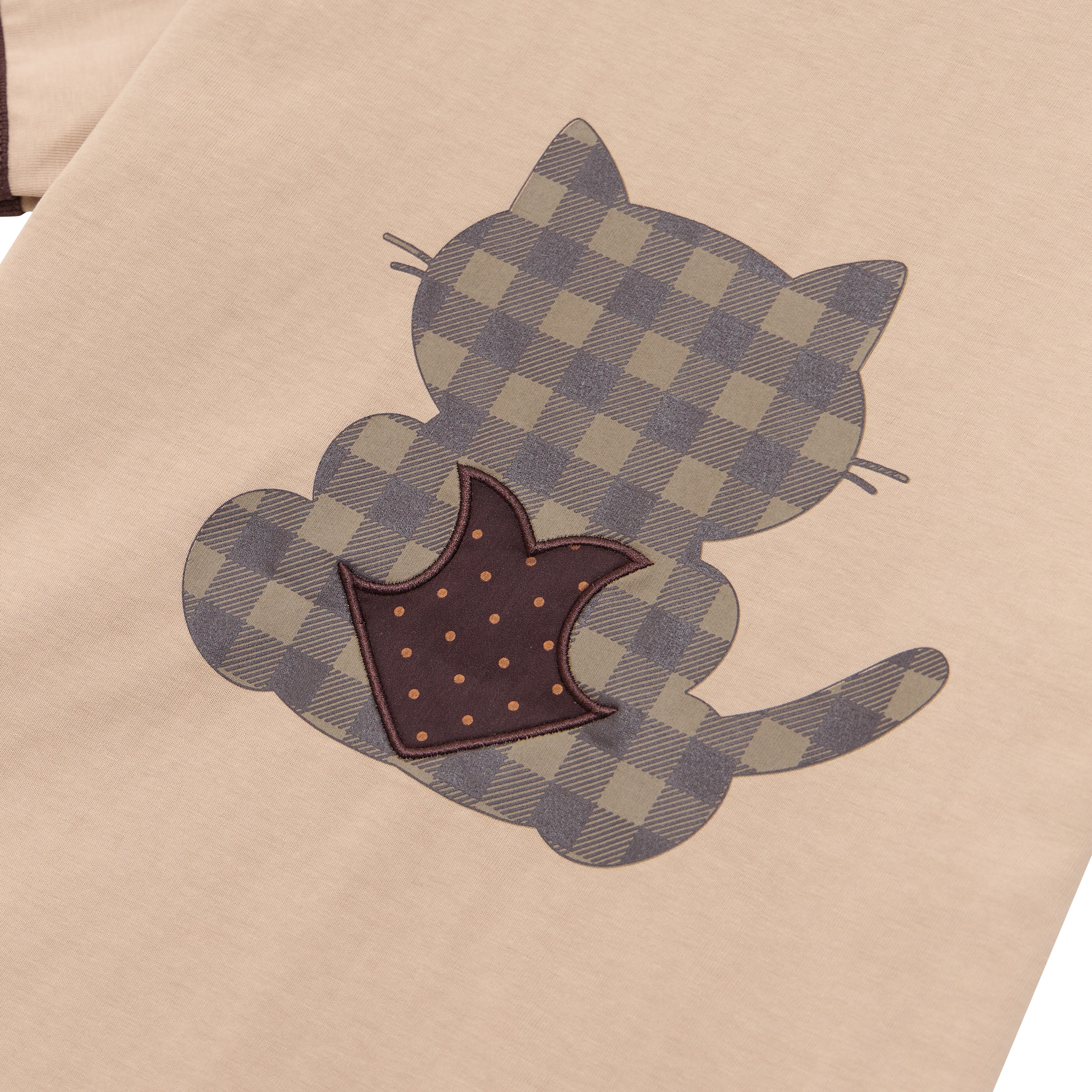 CHECK KITTY APPLIQUE RINGER TEE — BEIGE