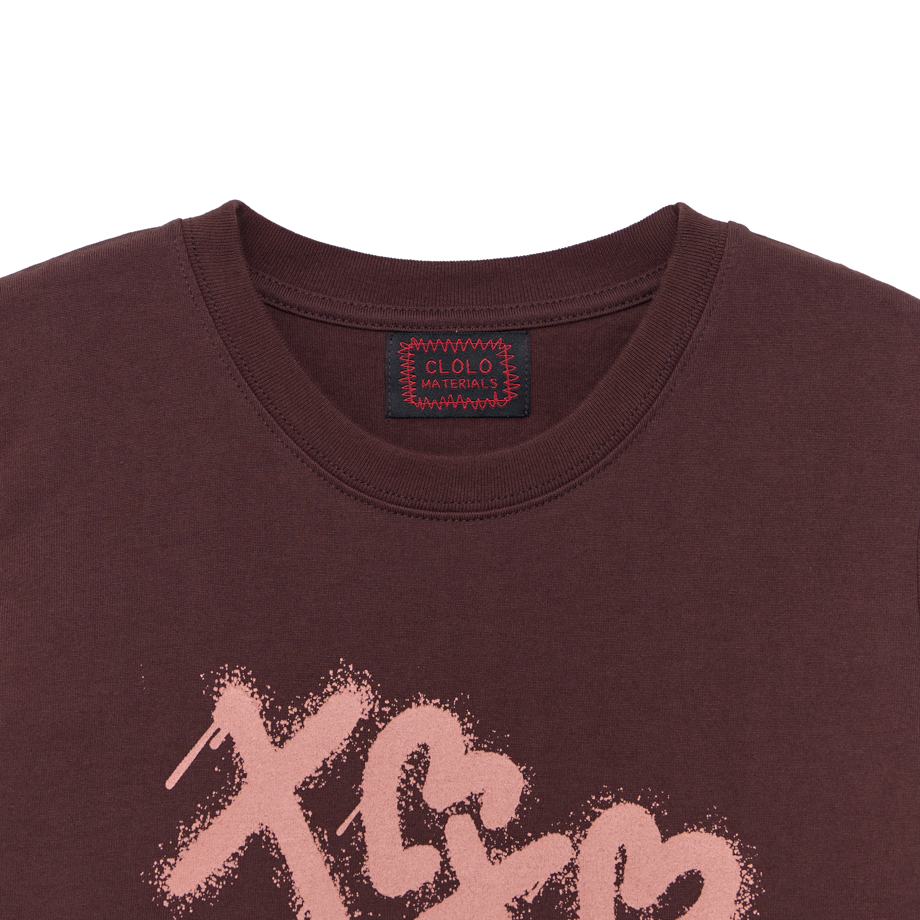 XOXO GRAFFITI HEART LOGO TEE — BROWN