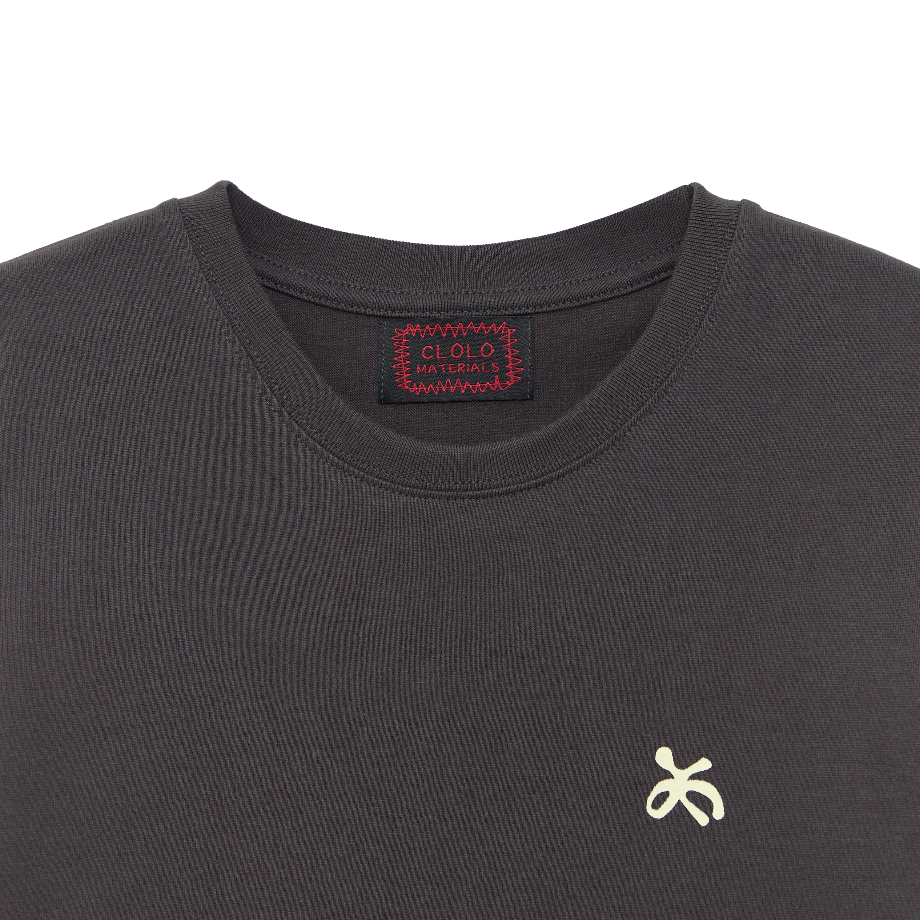 CRAYON TYPO LOGO TEE — CHARCOAL