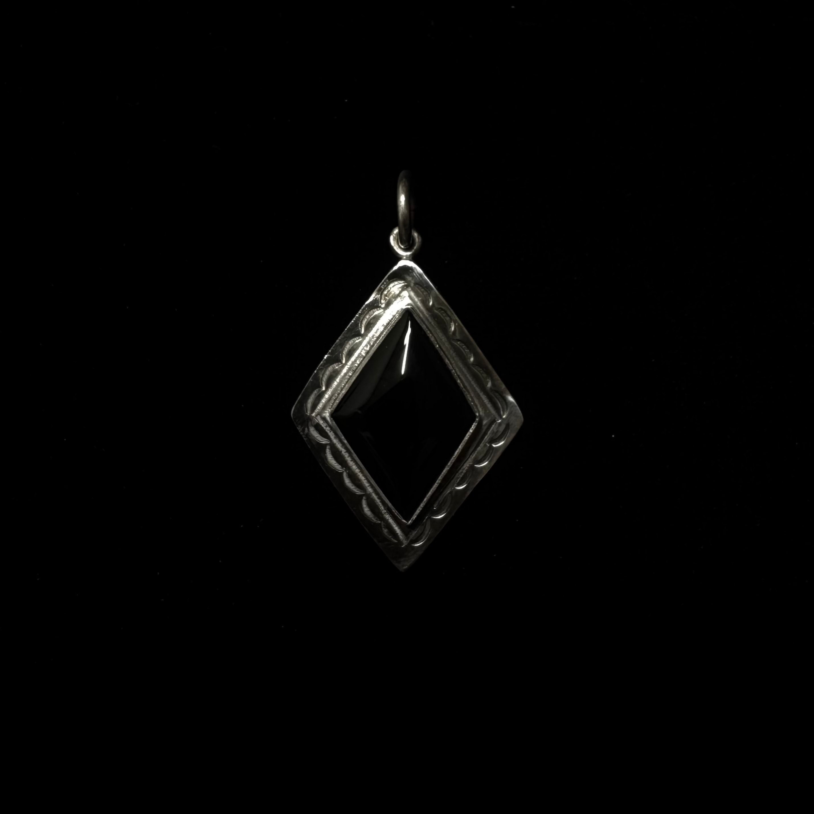 Natural onyx pendant