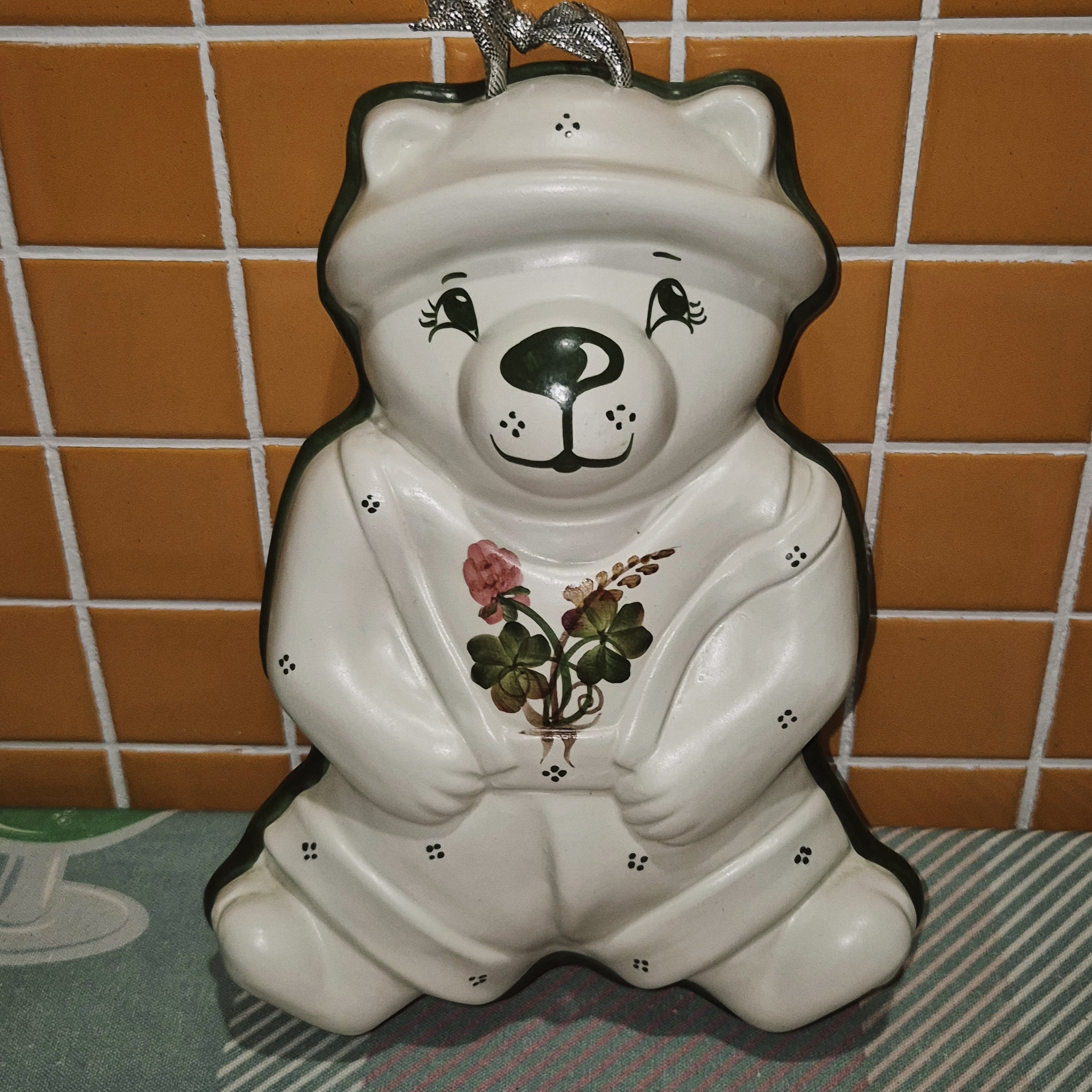 90s 이탈리아 핸드 포셀린 테디베어 벽걸이
