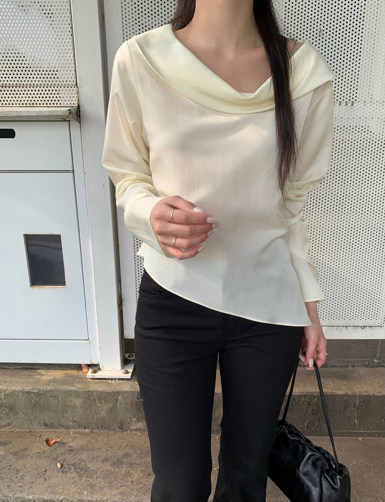 Mellow Hole Blouse