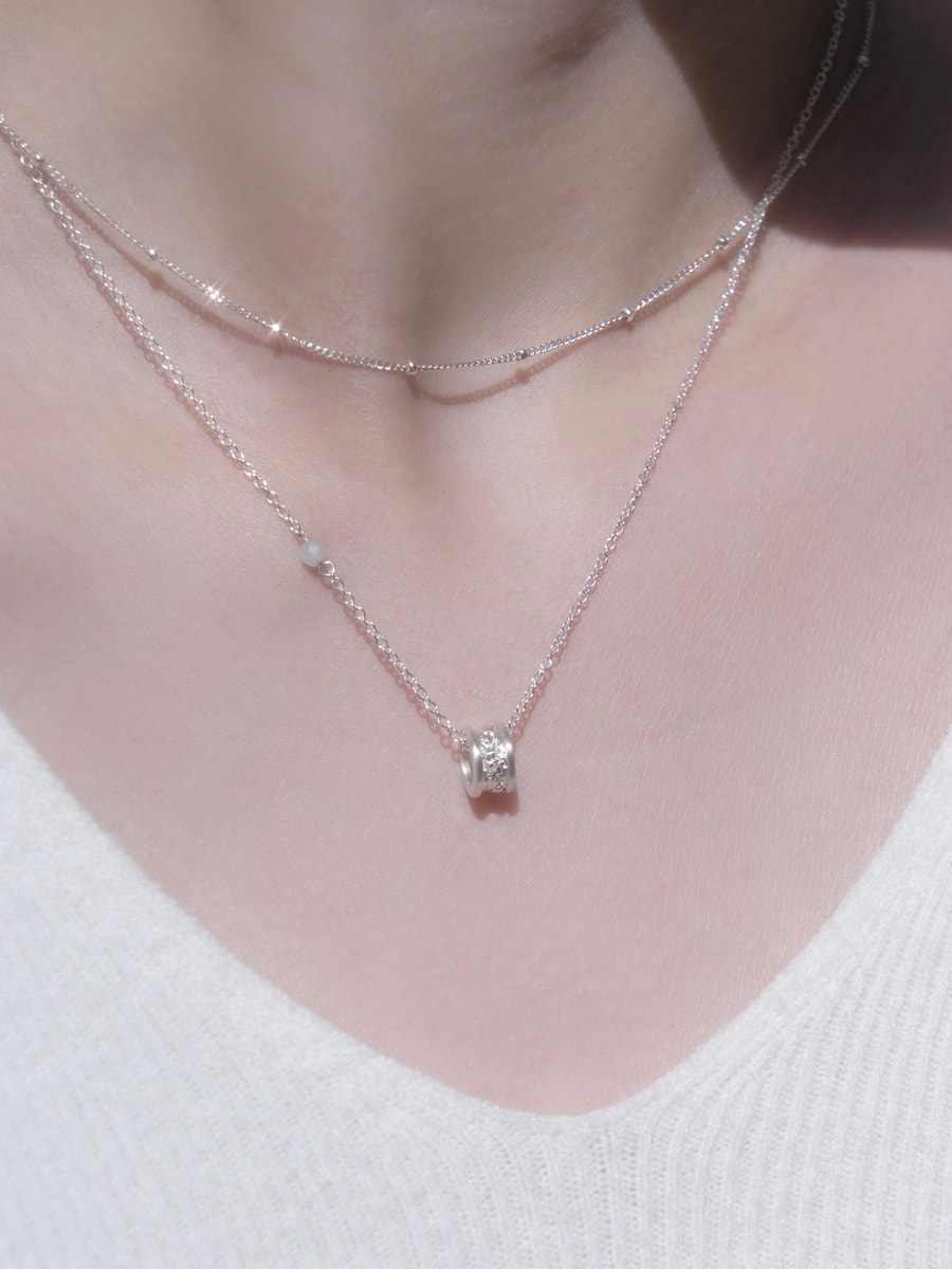 Glint Stone Necklace
