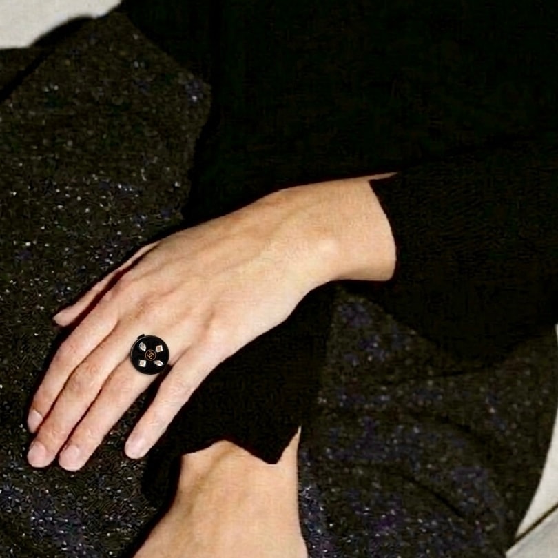 CHANEL button no.145 only one