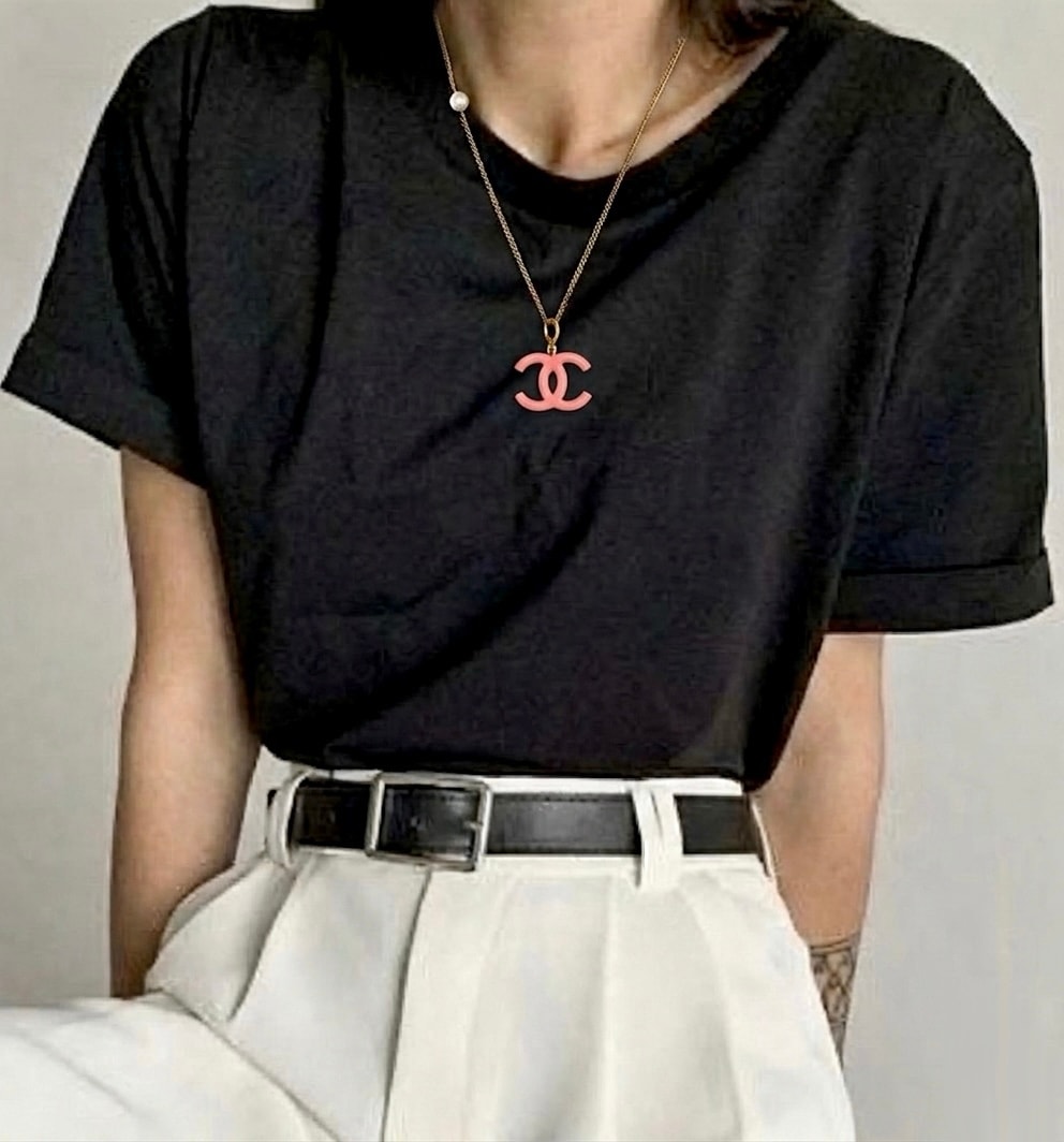 CHANEL hanger CC double-side charm & necklace