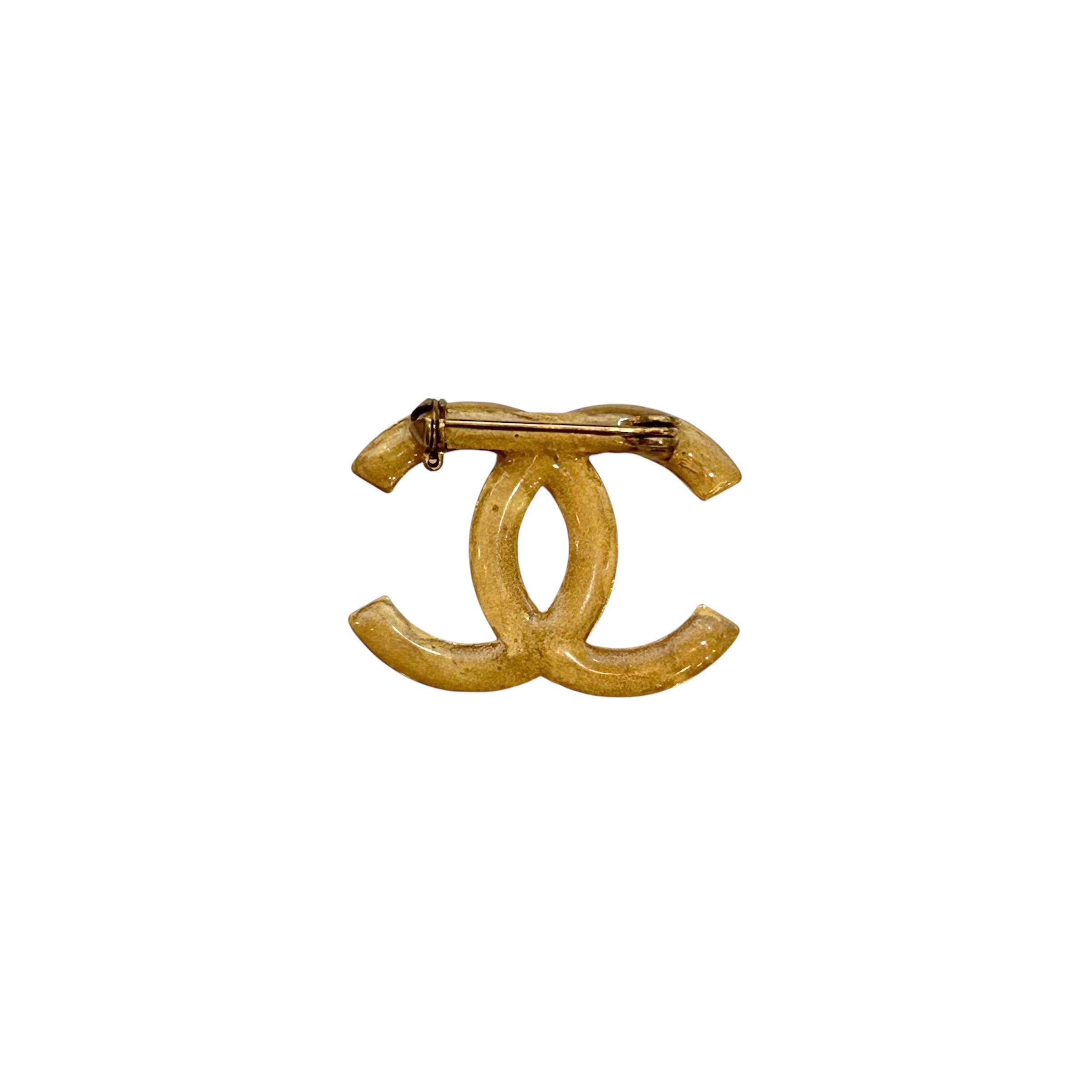 CHANEL hanger CC brooch